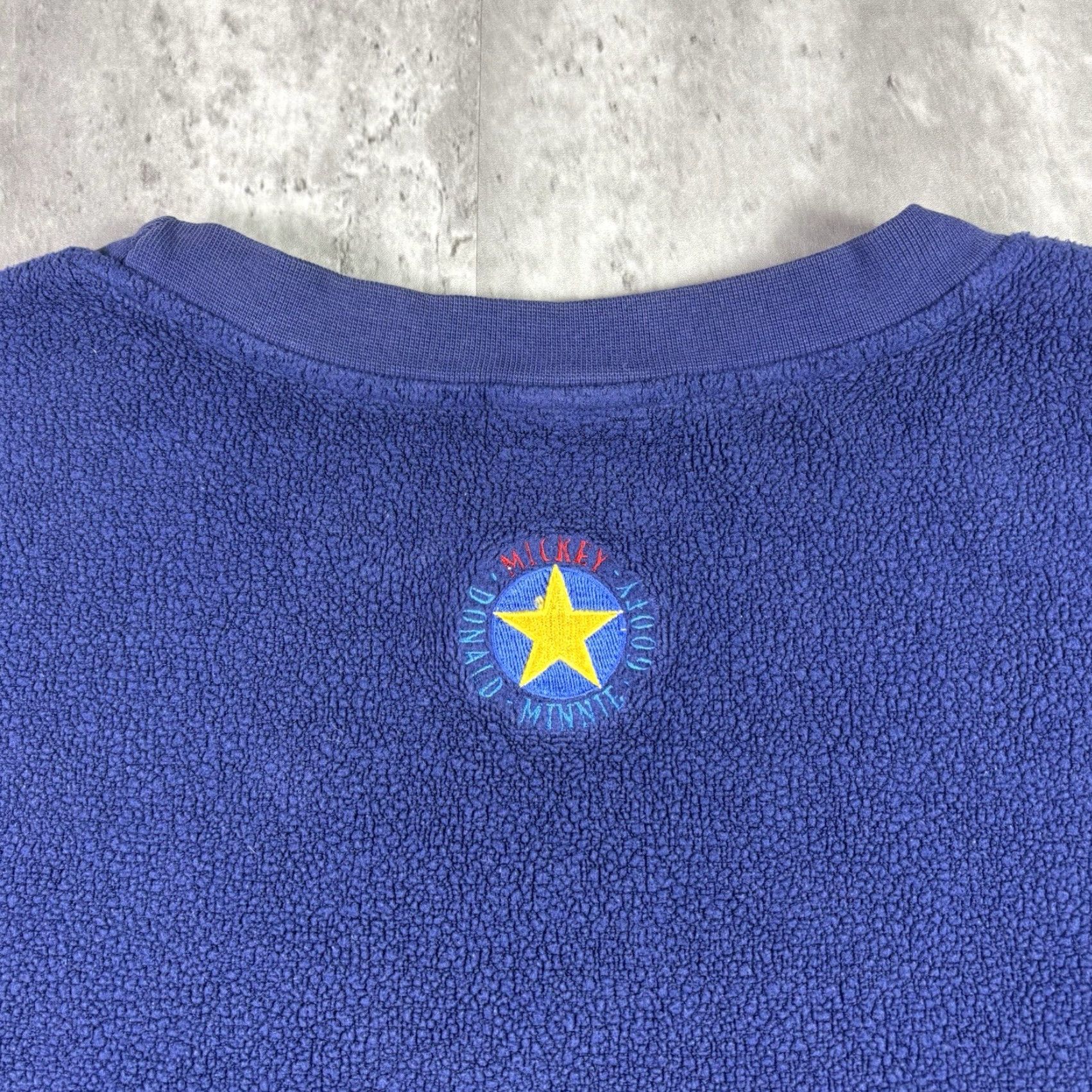 Disney VINTAGE Disney The Disney Store Fleece Sweatshirt Embroidered Mickey Large 90s USA Shirt Mens Blue Cotton Size US L / EU 52-54 / 3 - 7 Thumbnail