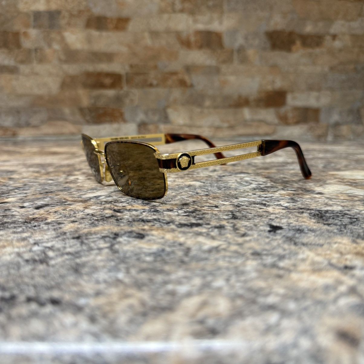 Versace Vintage Versace S 39 Gold Tortoise Shell Sunglasses 90s Size ONE SIZE - 1 Thumbnail