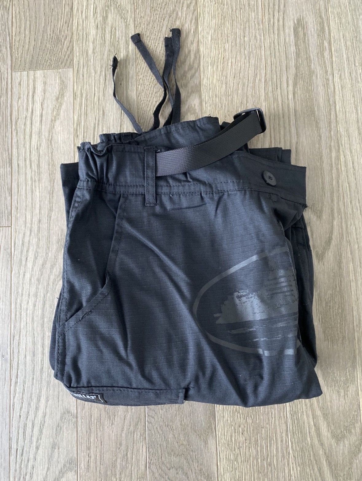 Corteiz Corteiz Guerillaz Cargo Triple Black Size US 30 / EU 46 - 10 Thumbnail