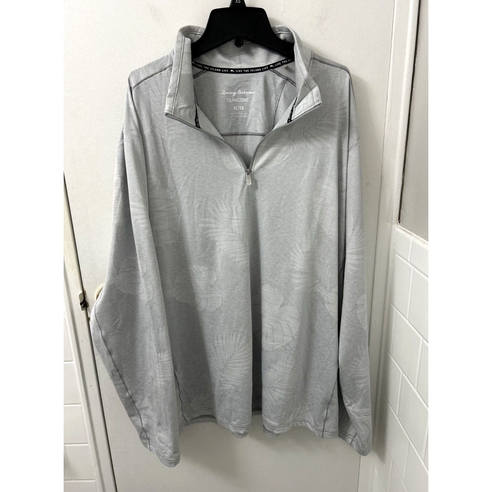 Tommy Bahama VINTAGE? No — Tommy Bahama Island Zone 1/4 Zip Mens XL Gray Floral Pullover Sweatshirt L/S Size US XL / EU 56 / 4 - 2 Thumbnail