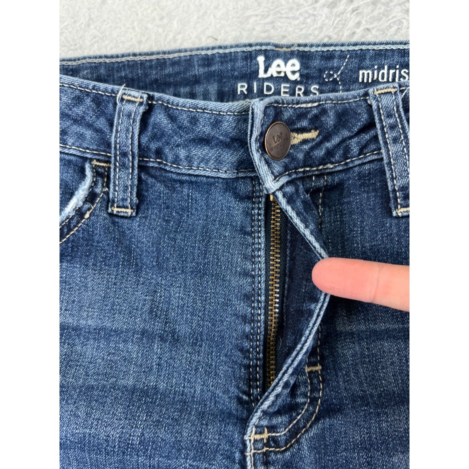 Lee Lee Jeans Women 28 Blue Denim Bootcut Riders 28x27 Mid Rise Cotton Blend Size 28" / US 6 / IT 42 - 7 Thumbnail