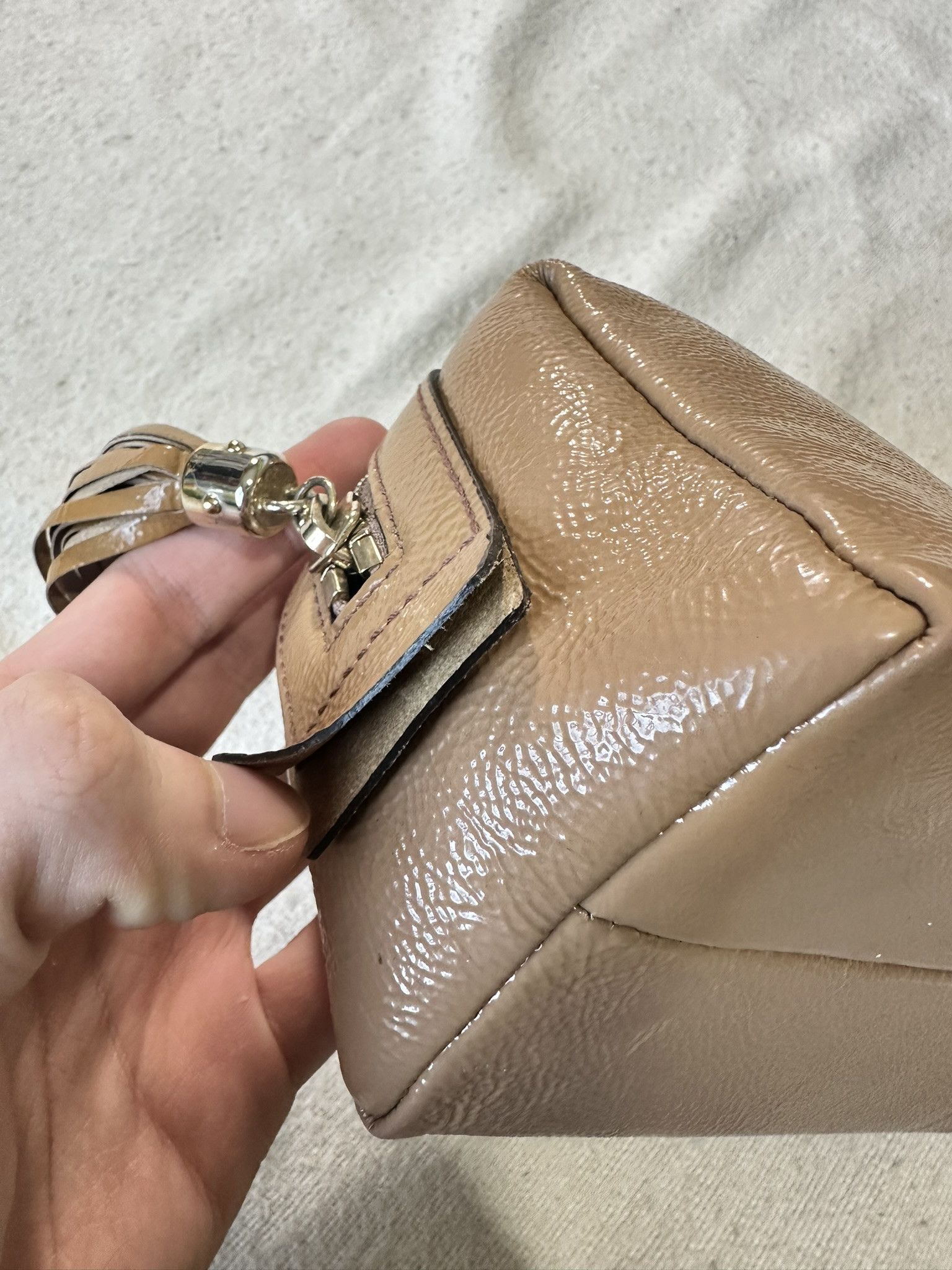 Gucci Gucci Soho Cosmetic Pouch Patent Beige Leather Logo Size ONE SIZE - 15 Thumbnail