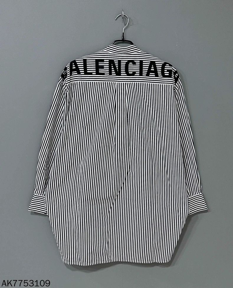 Balenciaga Balenciaga logo print on the back shirt 2501-Nextarrow Size XS / US 0-2 / IT 36-38 - 2 Thumbnail