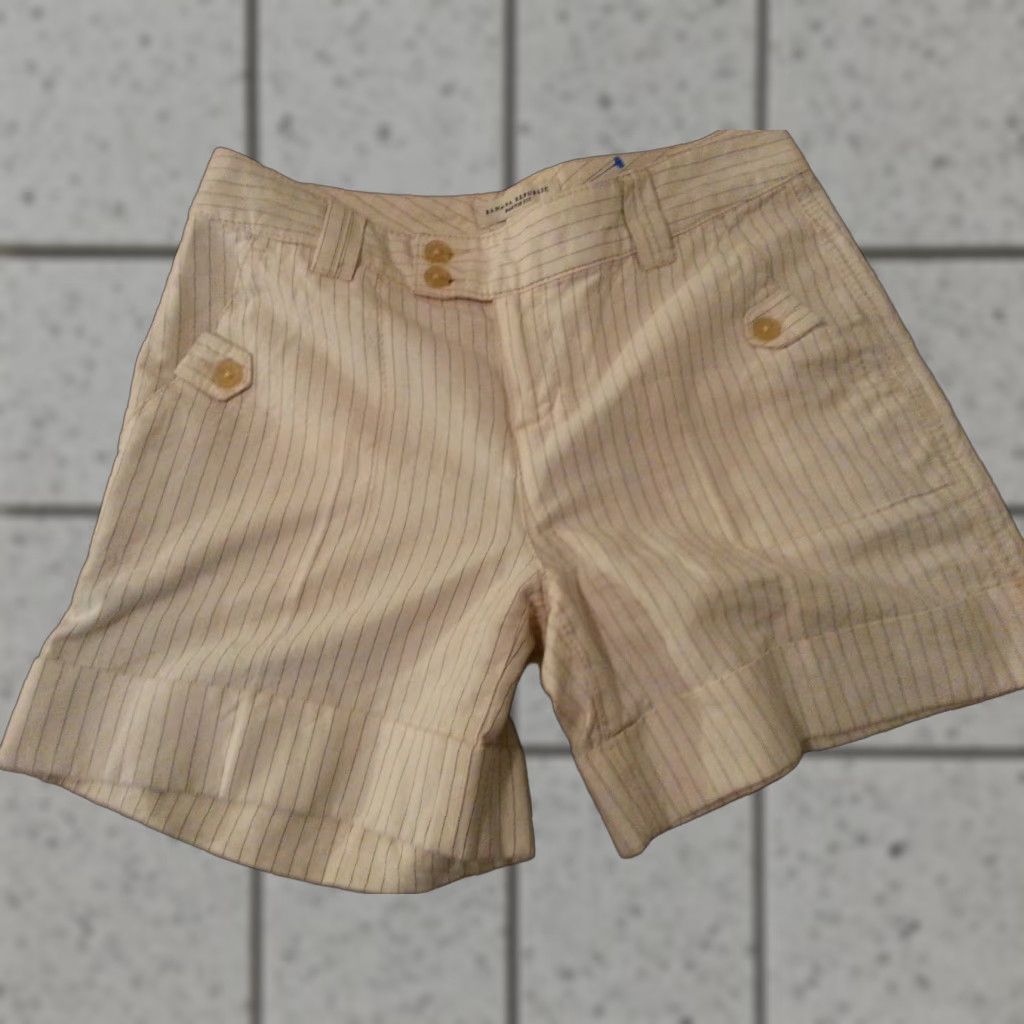 Banana Republic Womens Banana Republic Khaki Shorts 4 Cotton Beige Casual Shorts Boys Womens Size 27" / US 4 / IT 40 - 1 Thumbnail