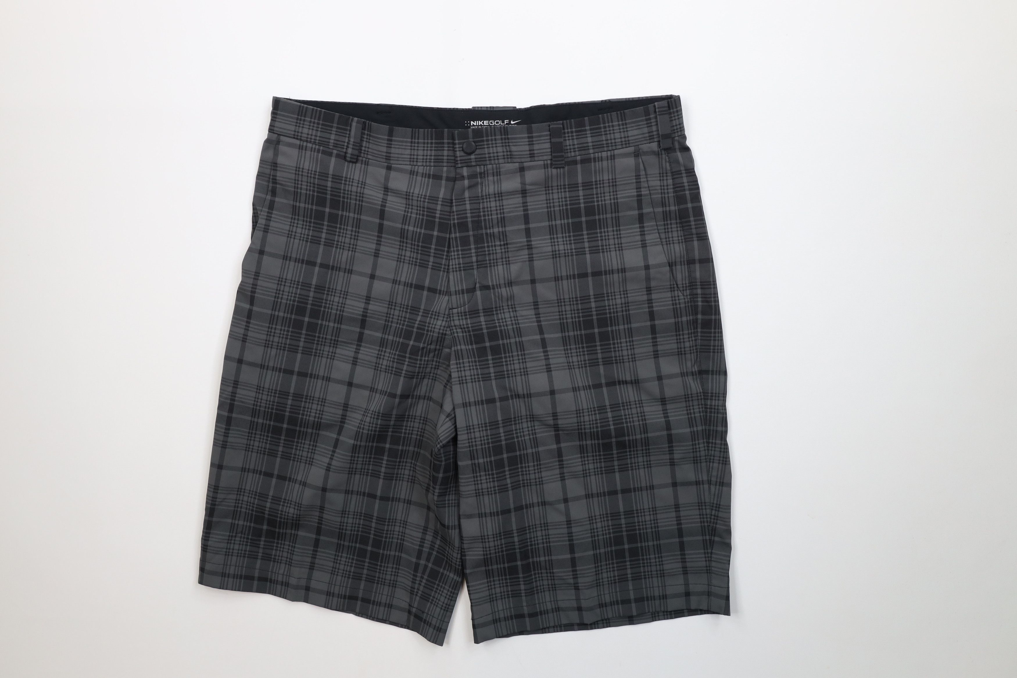 Nike Nike Golf Front Dri-Fit Golfing Chino Shorts Gray Plaid Size US 34 / EU 50 - 1 Thumbnail