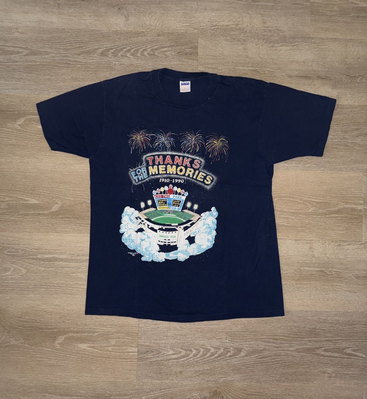 MLB Vintage Chicago White Sox Comiskey Park Closing T-Shirt Size US XL / EU 56 / 4 - 1 Thumbnail