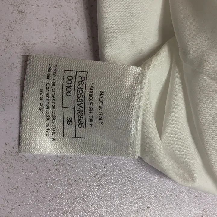 Chanel Chanel White Casual Sleeveless Top Size M / US 6-8 / IT 42-44 - 2 Thumbnail
