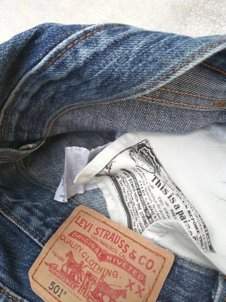 Levi's Vintage Levi's 501 Distressed Jeans 33x32 Size US 33 - 9 Thumbnail