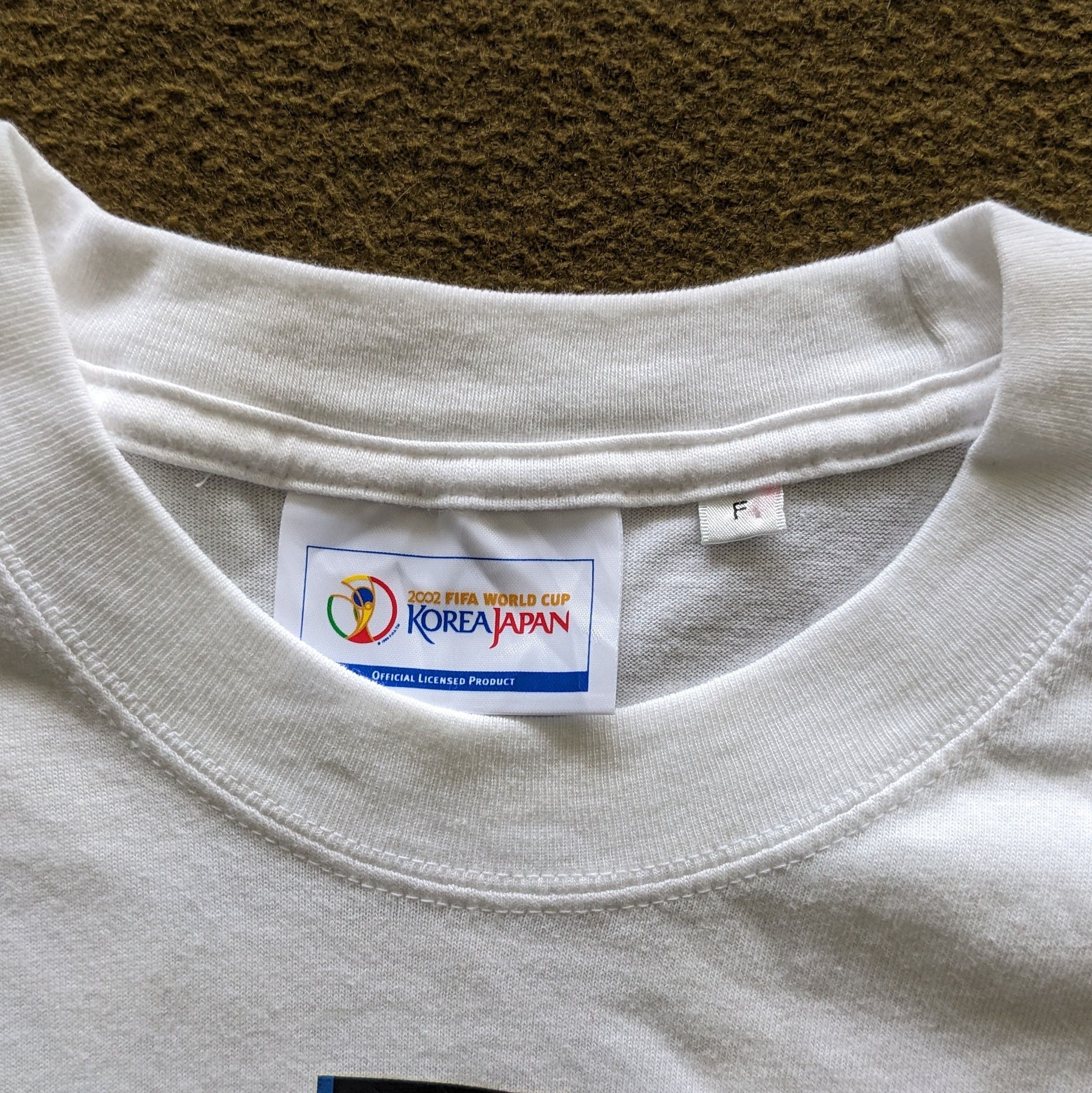 Vintage Vintage 2002 FIFA World Cup Korea Japan T-shirt Size US L / EU 52-54 / 3 - 4 Thumbnail
