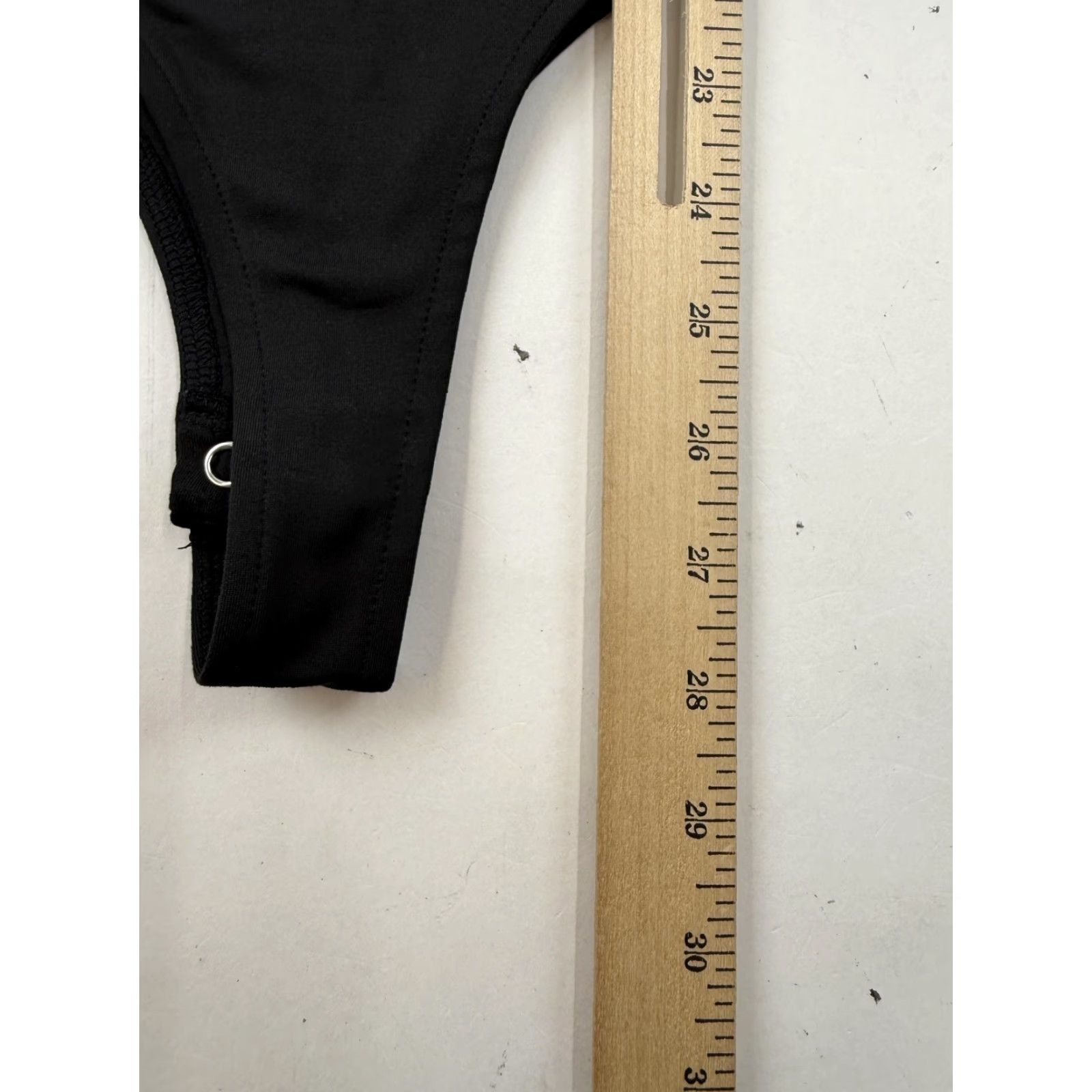 Vintage Reoria Bodysuit Womens Medium Black V Neck Sleeveless Shaping Snap Thong Size M / US 6-8 / IT 42-44 - 6 Thumbnail