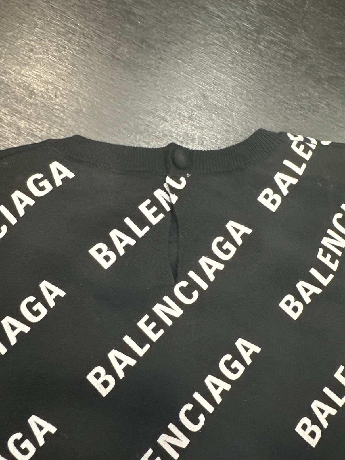 Balenciaga All over cardigan Size XS / US 0-2 / IT 36-38 - 3 Thumbnail