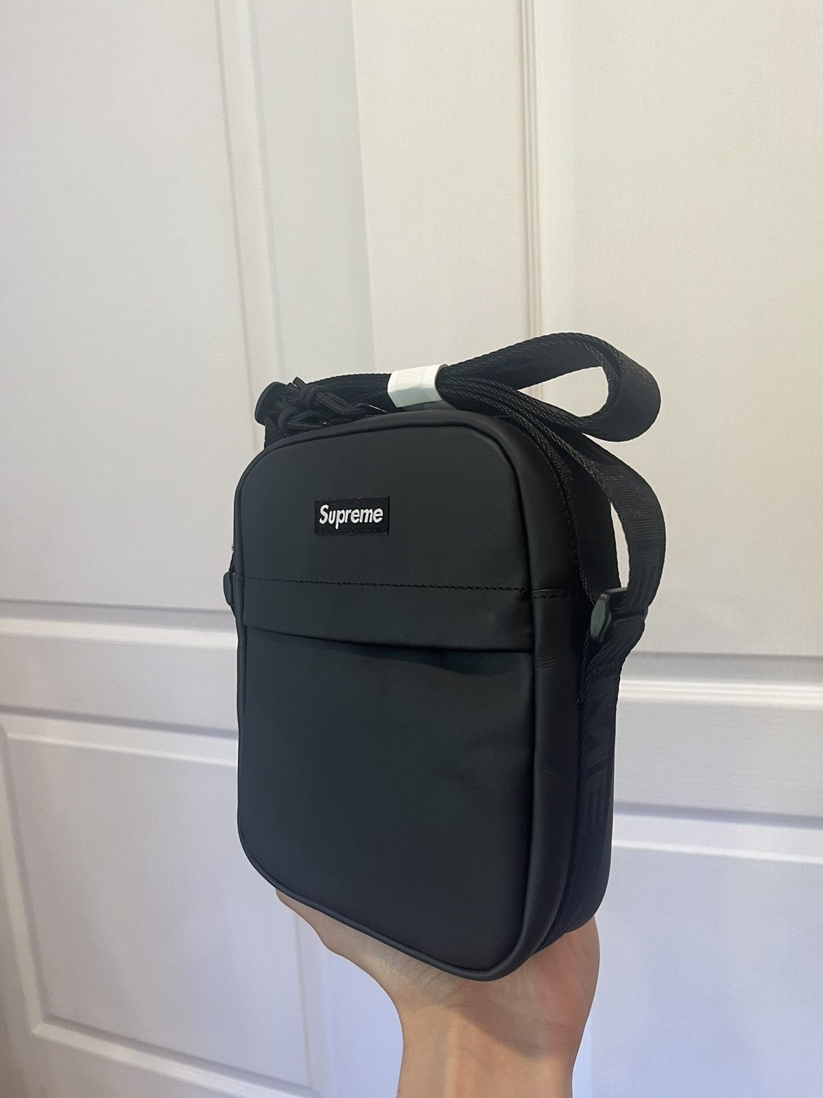 image of Supreme Leather Shoulder Bag Fw23 in Black, Men's