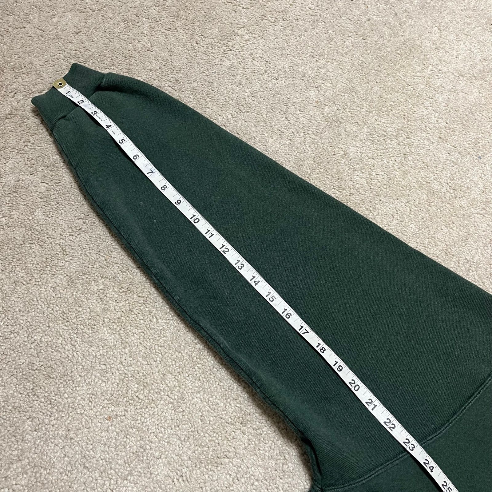 Champion Vintage Champion Embroidered Green Oversized Crewneck XL Size US XL / EU 56 / 4 - 6 Thumbnail