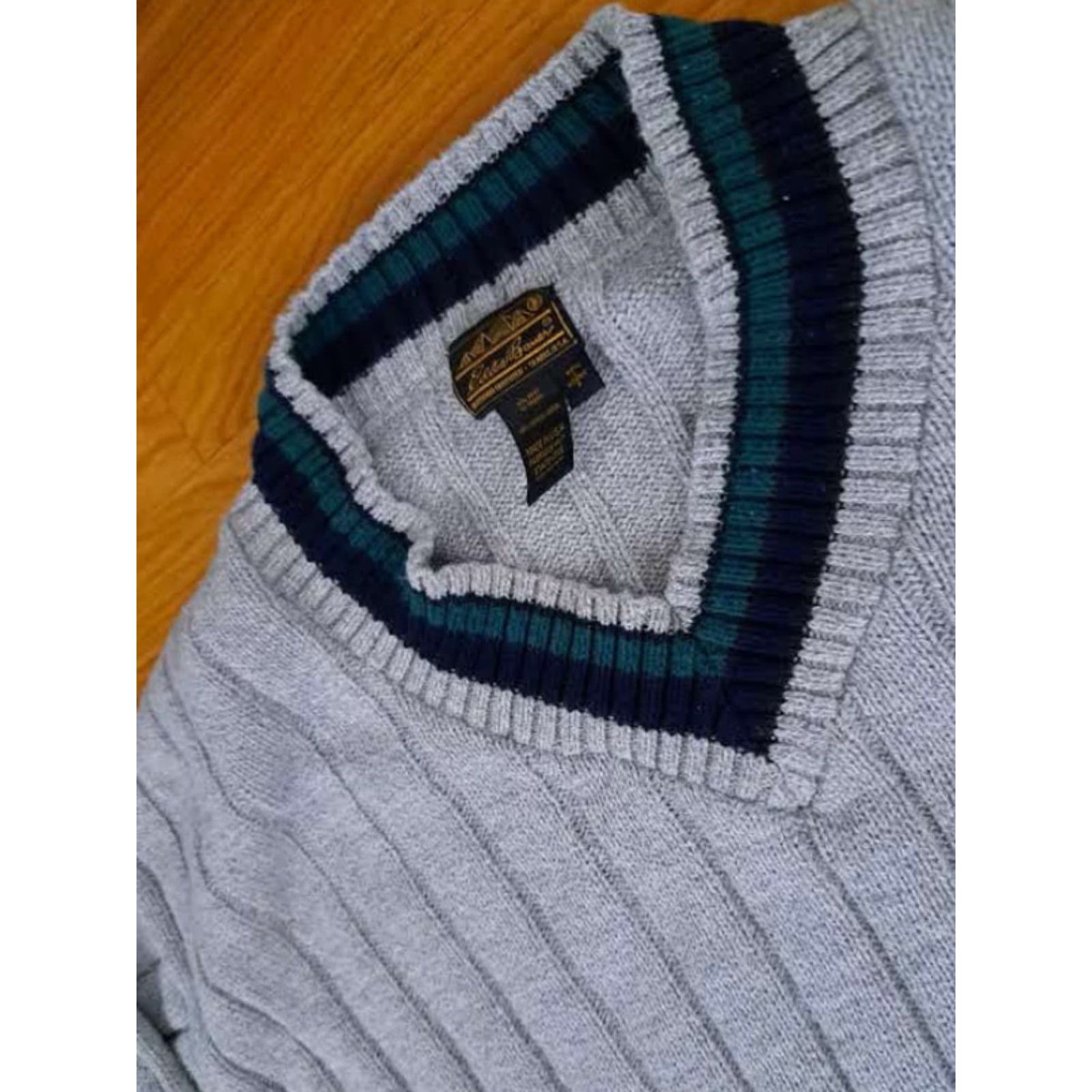 Eddie Bauer Eddie Bauer Tennis Sweaterv-Neck Knit Cotton USA Made Large Gray Pullover Men L V-Neck Knit Footnote: Size US L / EU 52-54 / 3 - 3 Thumbnail