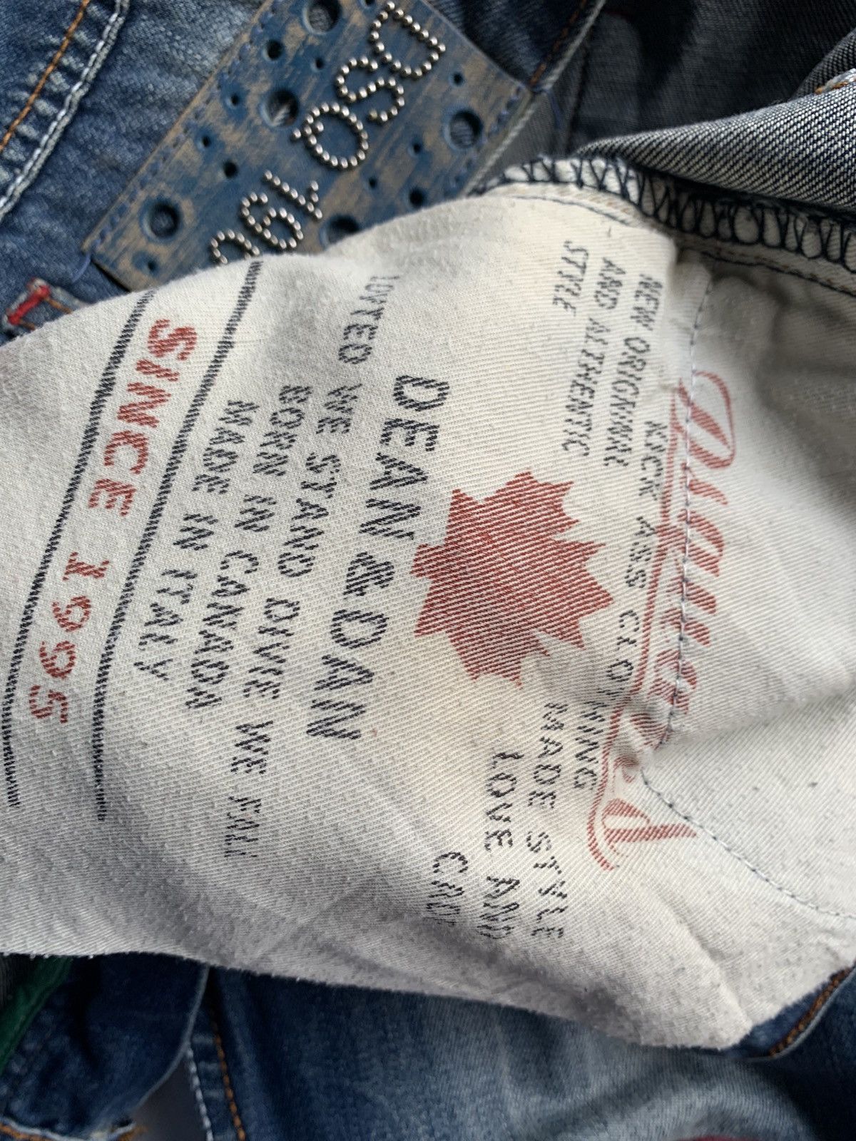 Dsquared2 DSQUARED2 DENIM PATCHWORDS CUSTOM RARE MADE IN ITALY Size US 32 / EU 48 - 19 Thumbnail
