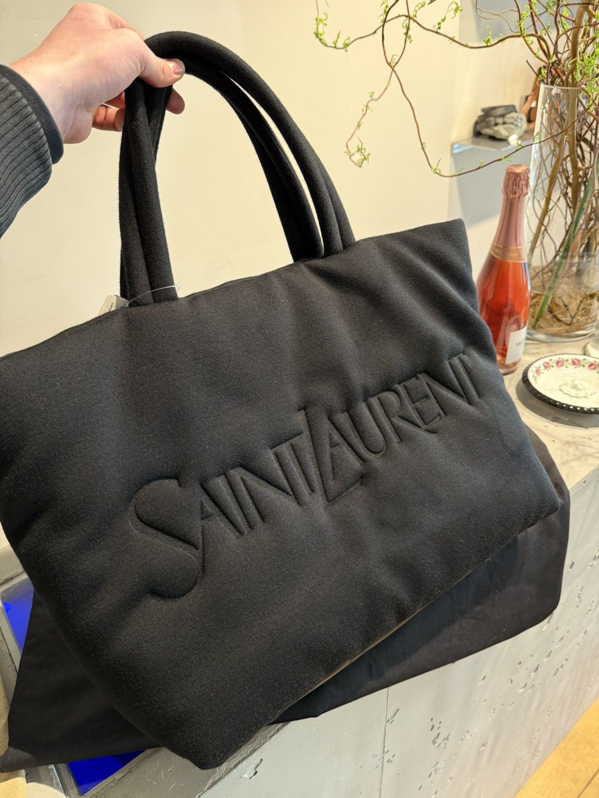 Saint Laurent Paris BNWT Saint Laurent Logo Tote Bag Size ONE SIZE - 2 Thumbnail