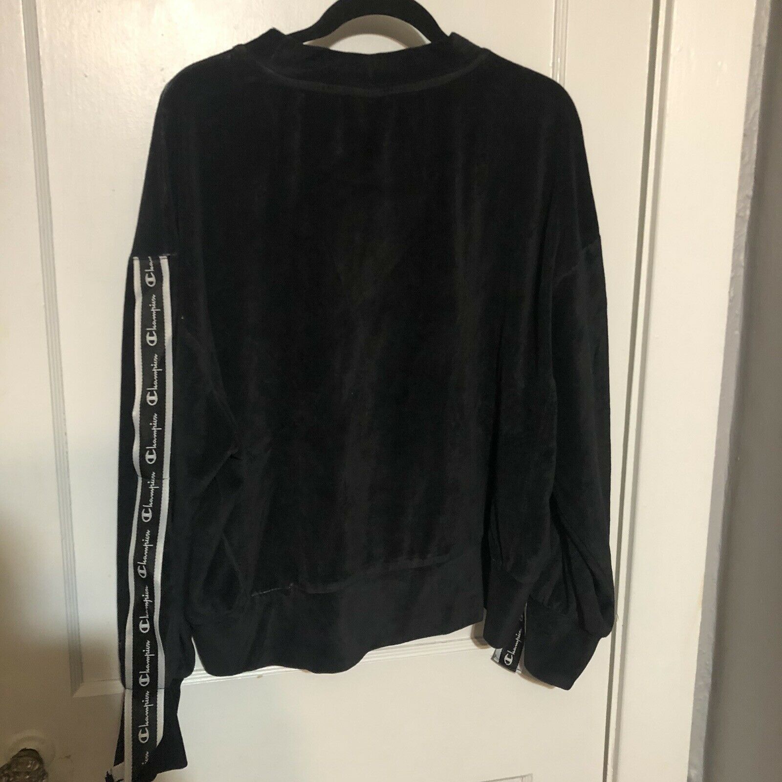 Champion Champion Velour Logo Tape Cropped Sweatshirt Women's XL Size XL / US 12-14 / IT 48-50 - 4 Thumbnail