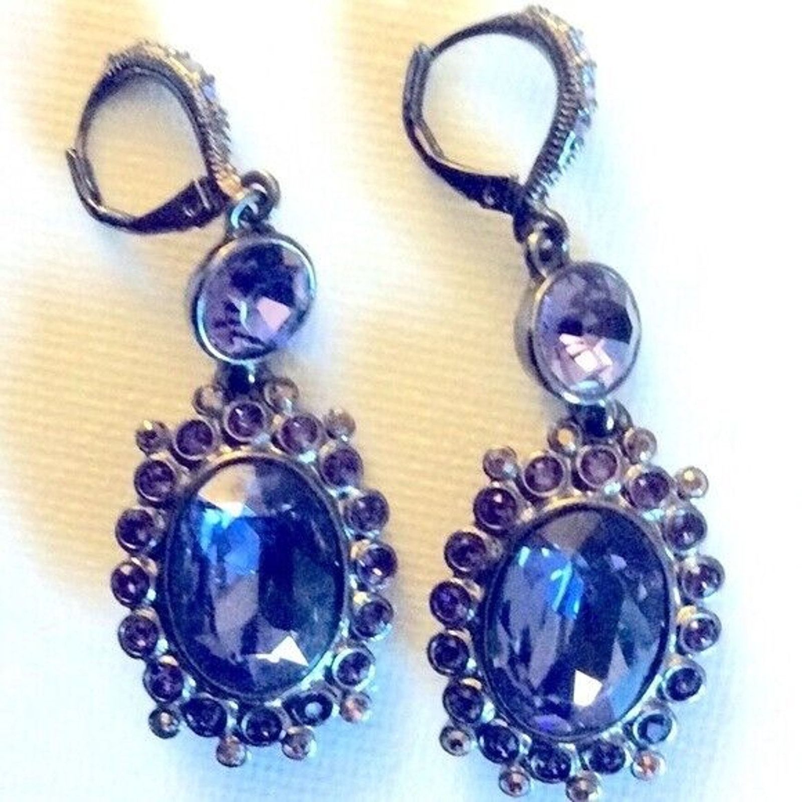 Givenchy GIVENCHY TEARDROP Leverback Dangle EARRINGS Size-@ 2” Length Size ONE SIZE - 1 Thumbnail