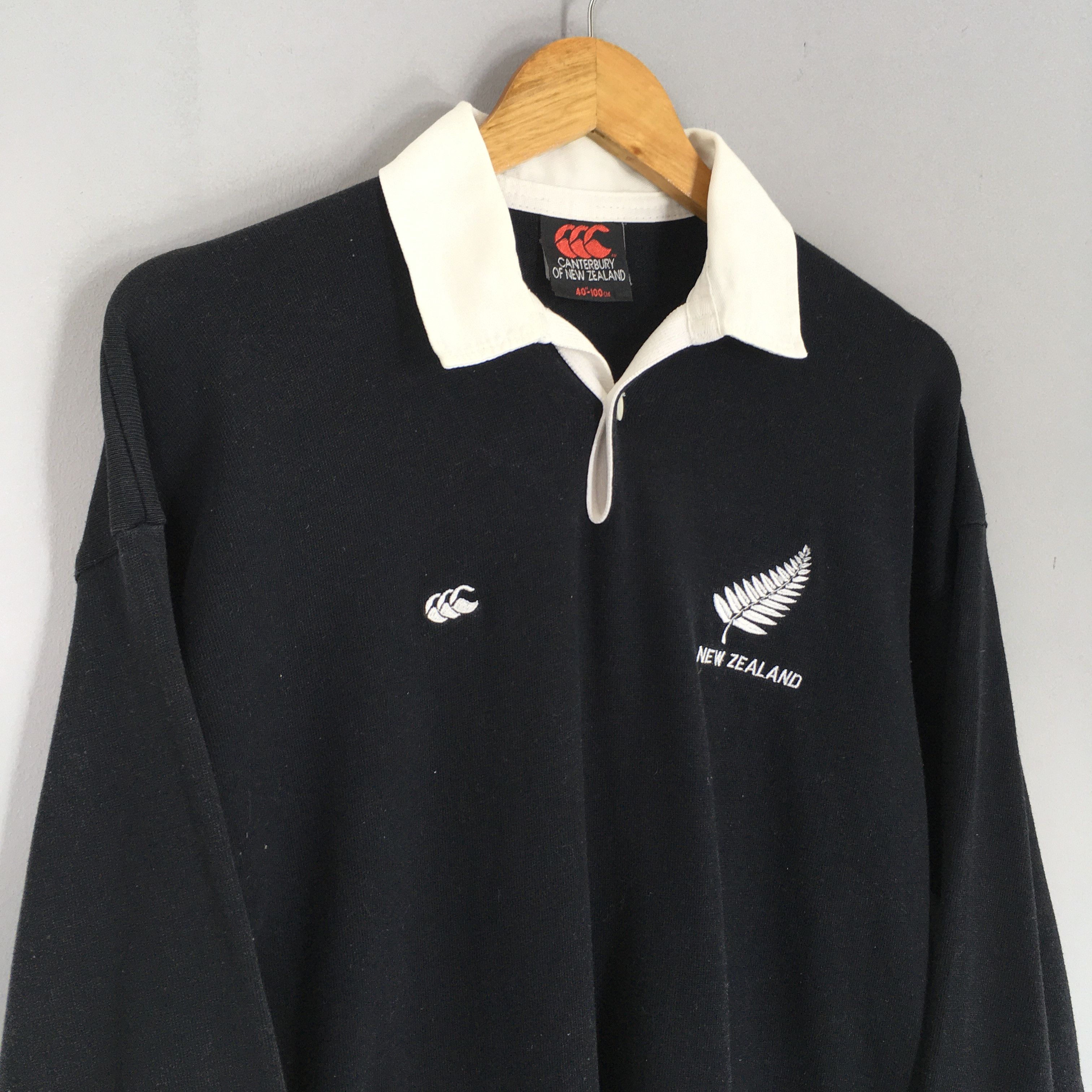 Canterbury of New Zealand Vintage Canterbury New Zealand All Blacks Rugby Shirt Medium Size US M / EU 48-50 / 2 - 3 Thumbnail