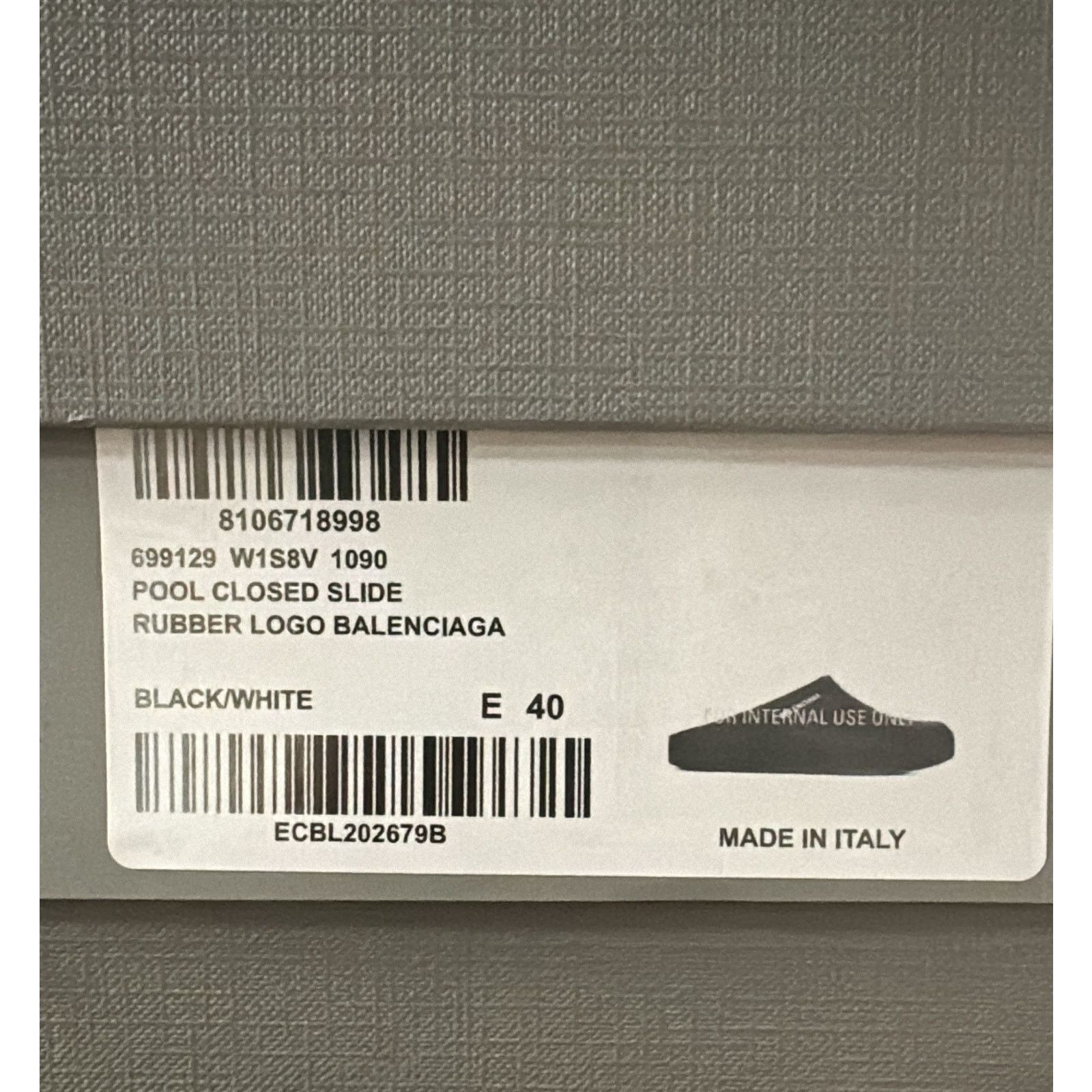Balenciaga o1rshd1 Pool Closed Logo Slides in Black/White Size US 7 / EU 40 - 22 Thumbnail