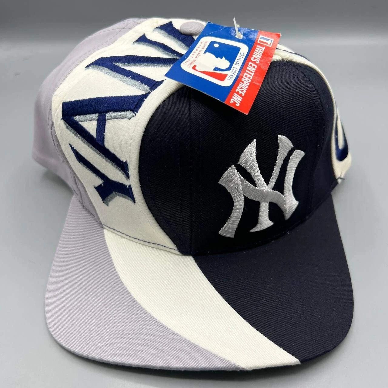 Twins Enterprise Inc. × Vintage New York Yankees Hat Men Twins Enterprise MLB Snap Back Cap Size ONE SIZE - 1 Thumbnail