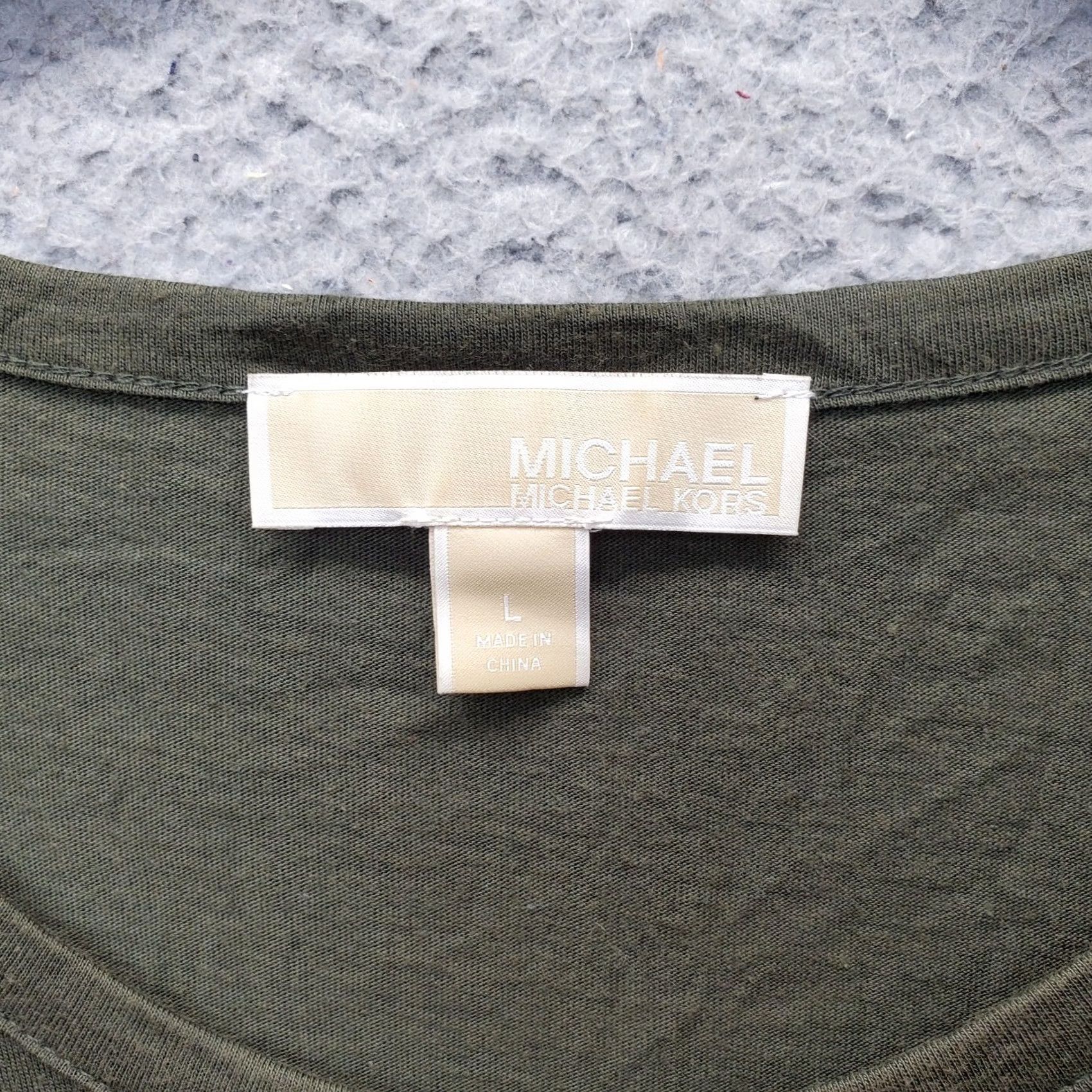 Michael Kors Michael Kors Blouse Womens L Green Round Neck Pullover Slit Sleeve Tee Top Size L / US 10 / IT 46 - 7 Thumbnail