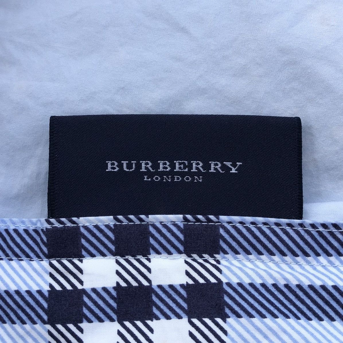 Burberry Burberry Goose Feather Blanket 150cm x 210cm Made In Japan Size ONE SIZE - 11 Thumbnail