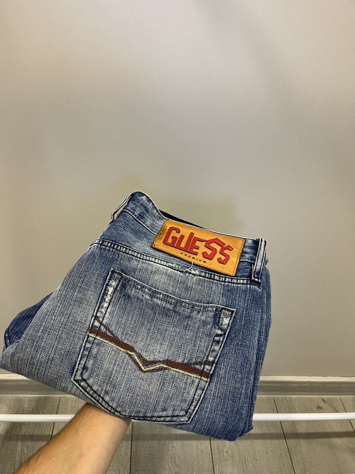 Guess Vintage 90s Guess Jeans Light Wash Straight Leg Denim Jeans Size US 36 / EU 52 - 4 Thumbnail