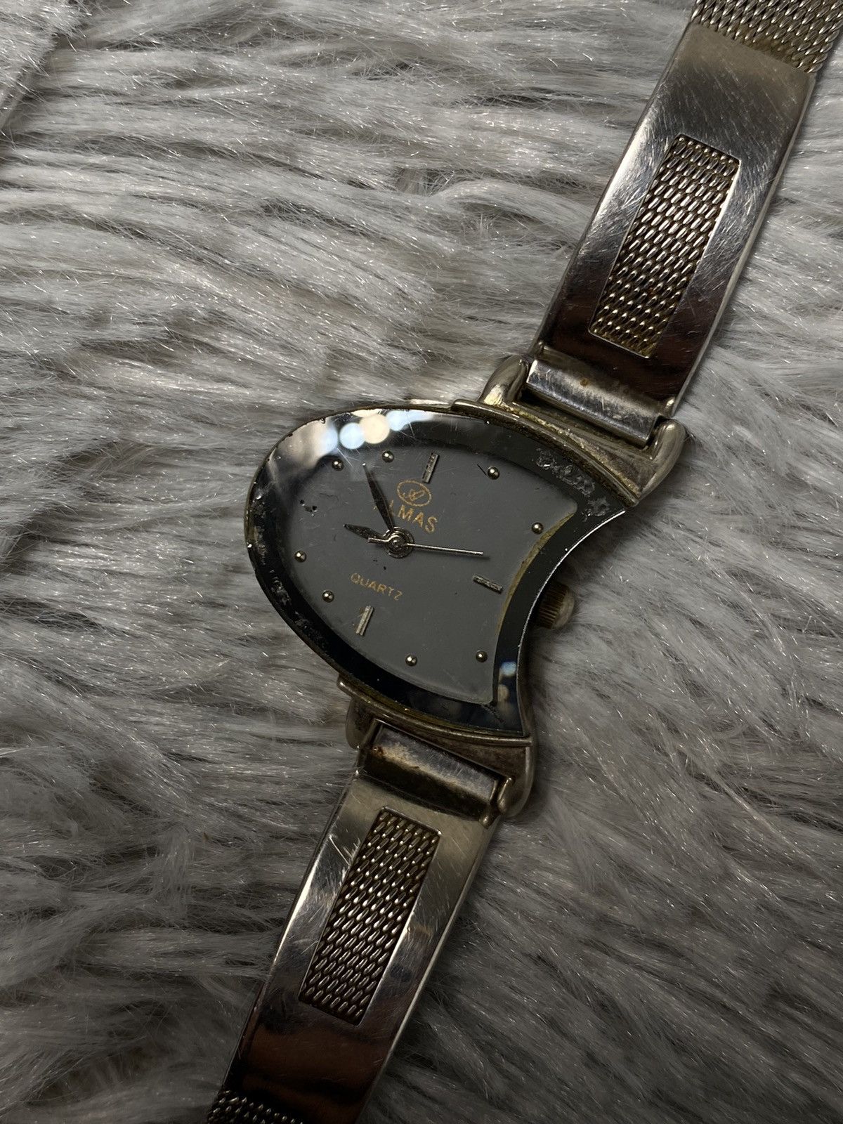 Vintage Elegant Curved Dial Rare Watch – Japanese Style Size ONE SIZE - 8 Thumbnail