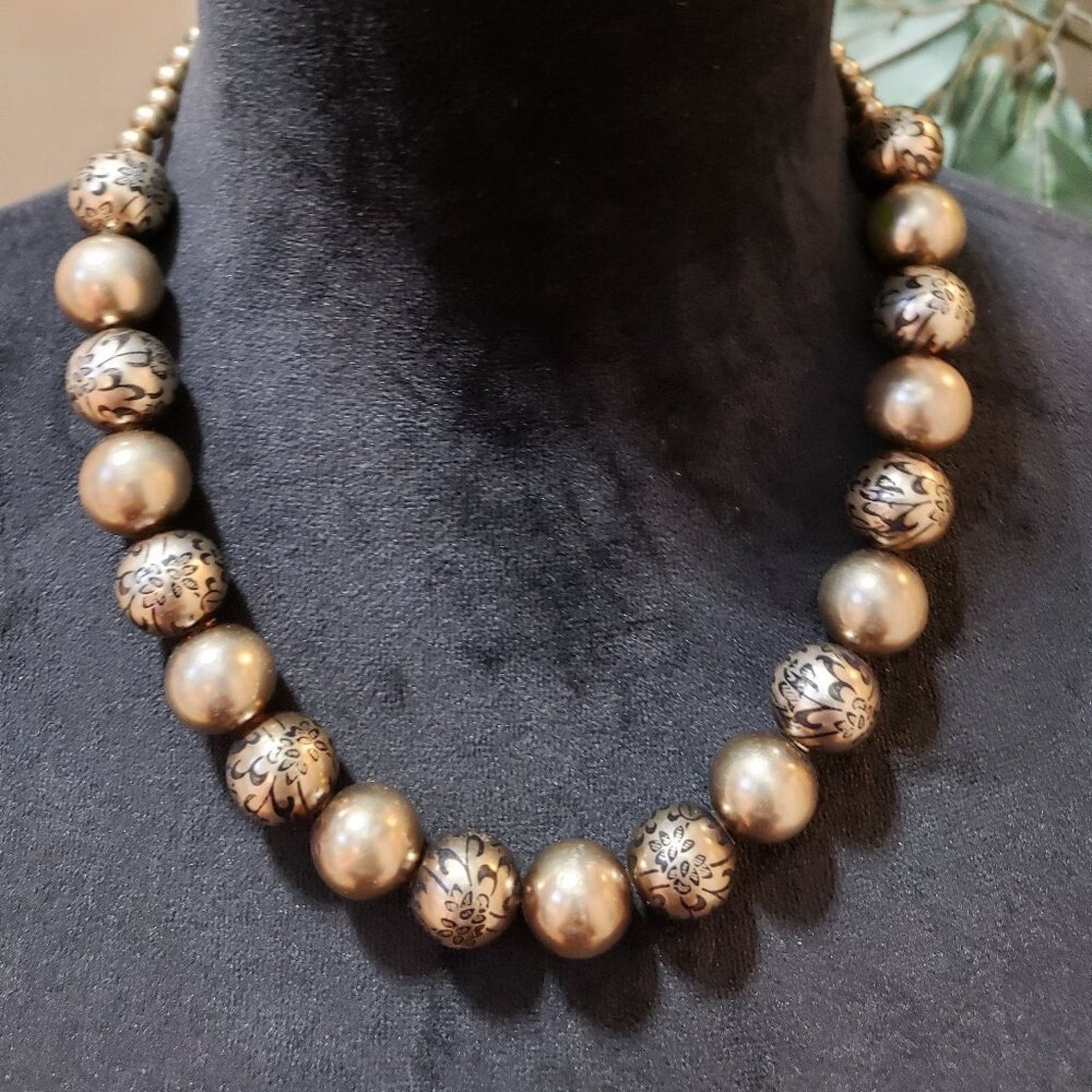 Vintage Vintage Womens Fashion Napier Golden Ball Runway Necklace Size ONE SIZE - 1 Thumbnail