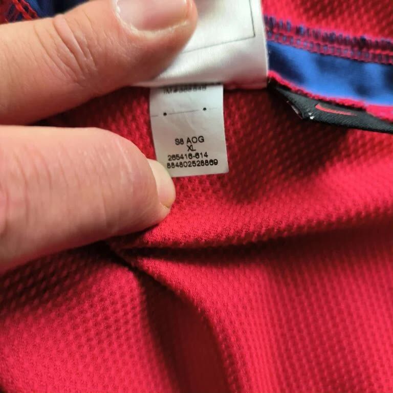 Nike Serbia 2008-10 Nike home football jersey size XL Size US XL / EU 56 / 4 - 6 Thumbnail