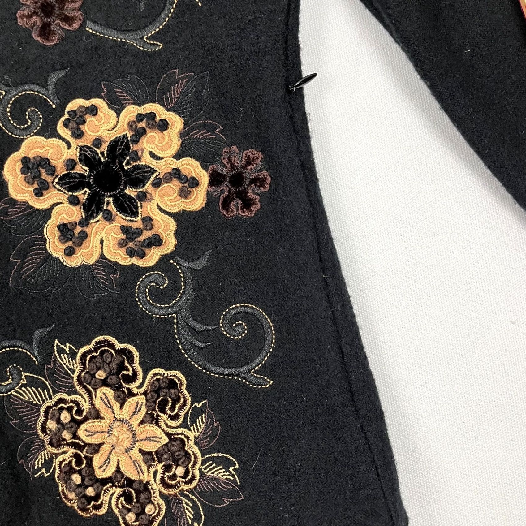 Vintage Icelandic Design Jacket Womens S Black Floral Embroidered Wool Faux Fur Collar Size S / US 4 / IT 40 - 7 Thumbnail