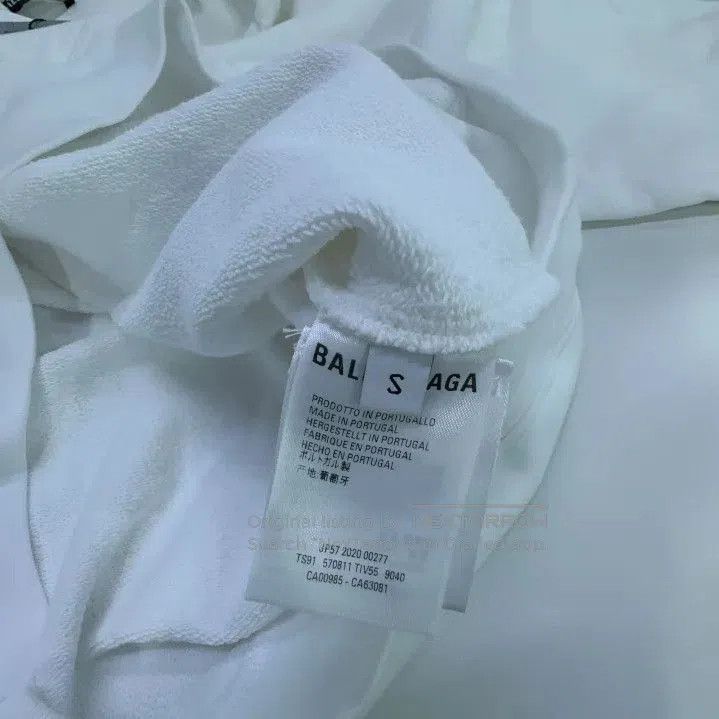 Balenciaga Balenciaga Oversized White Hoodie for Men. Size US S / EU 44-46 / 1 - 1 Thumbnail