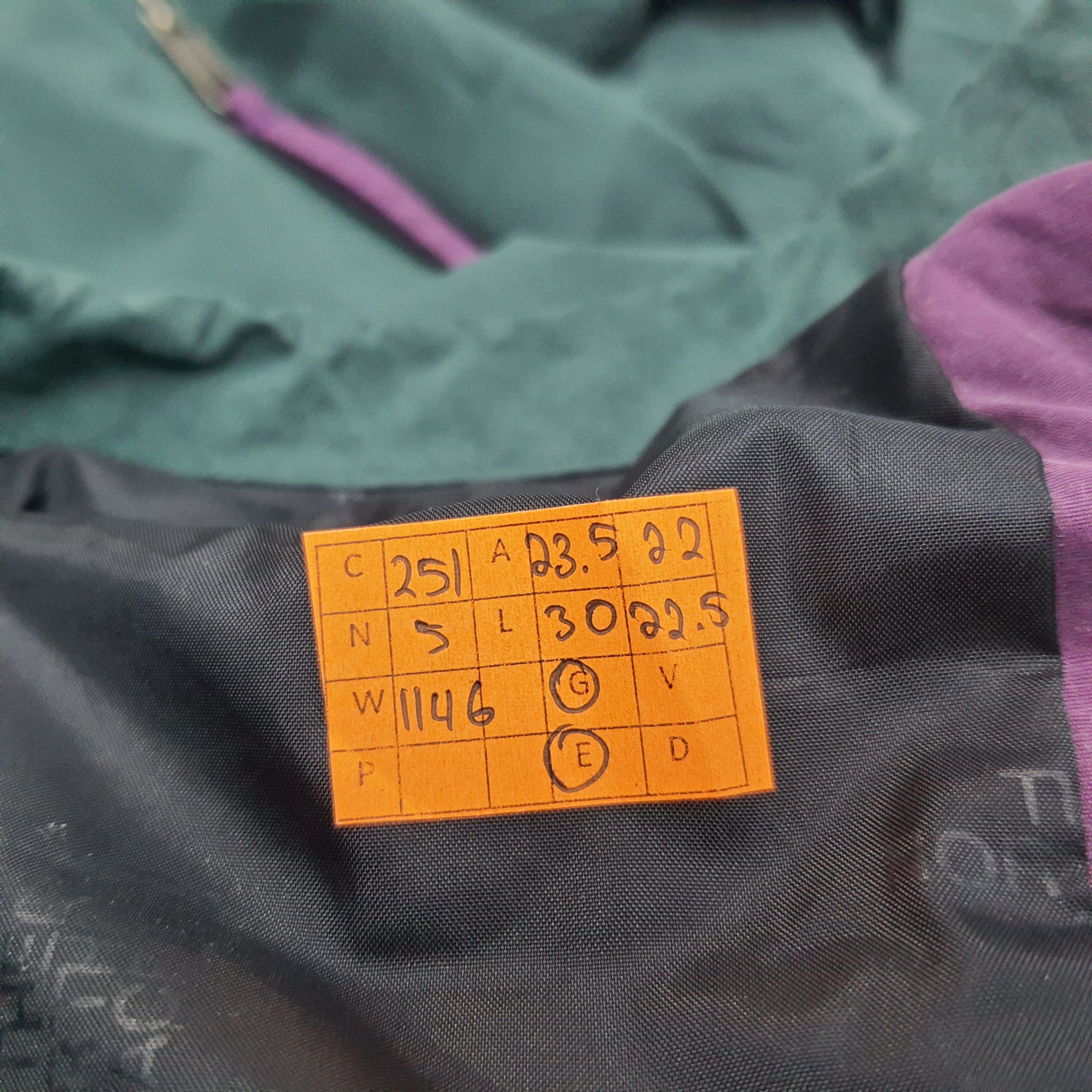 The North Face Vintage The North Face Armadilla Outdoor Jacket C251N5 Size US L / EU 52-54 / 3 - 10 Thumbnail