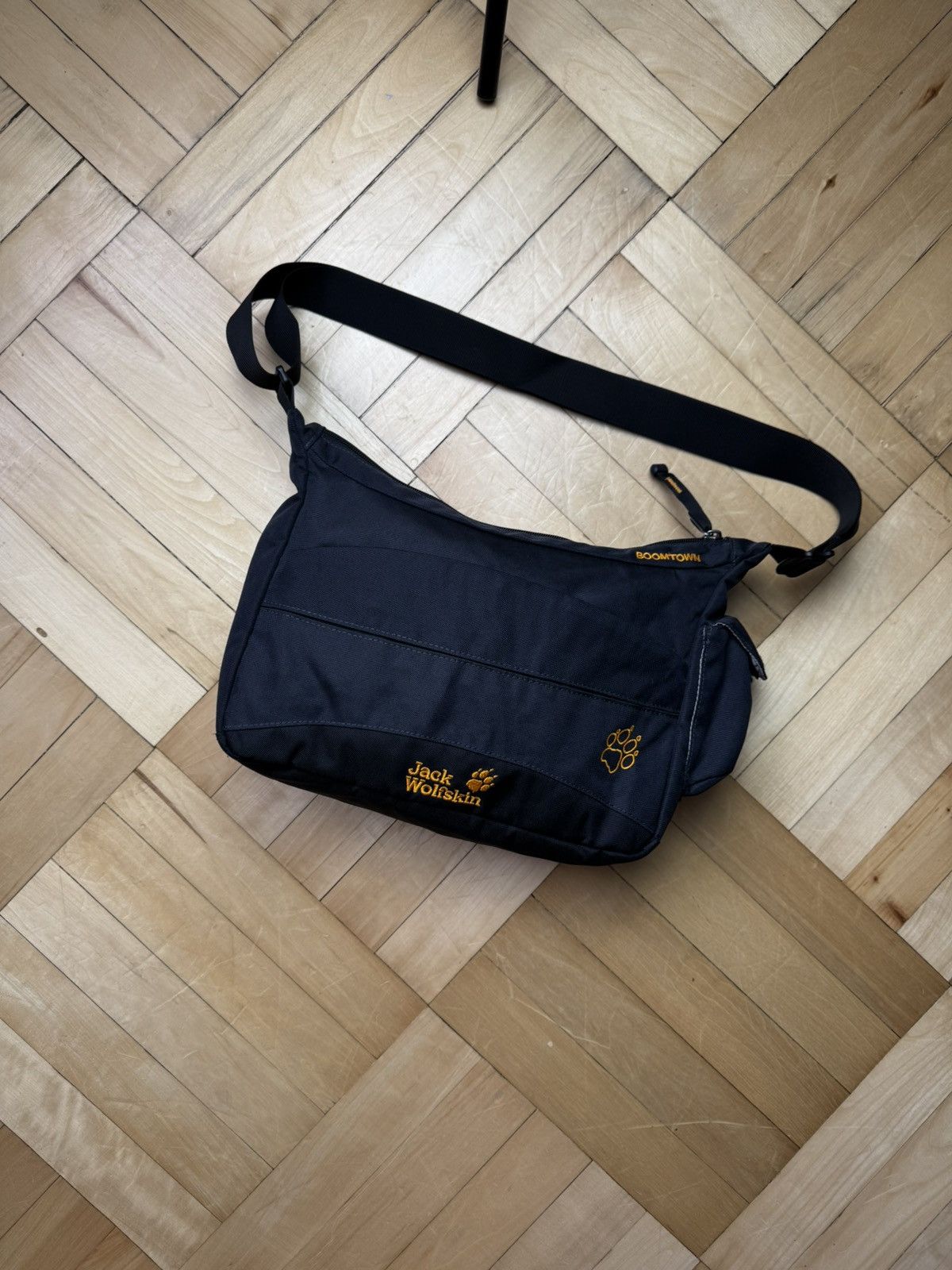 Jack Wolfskin Jack Wolfskin Crossbody Bag Hiking Casual 90s Y2K Size ONE SIZE - 1 Thumbnail