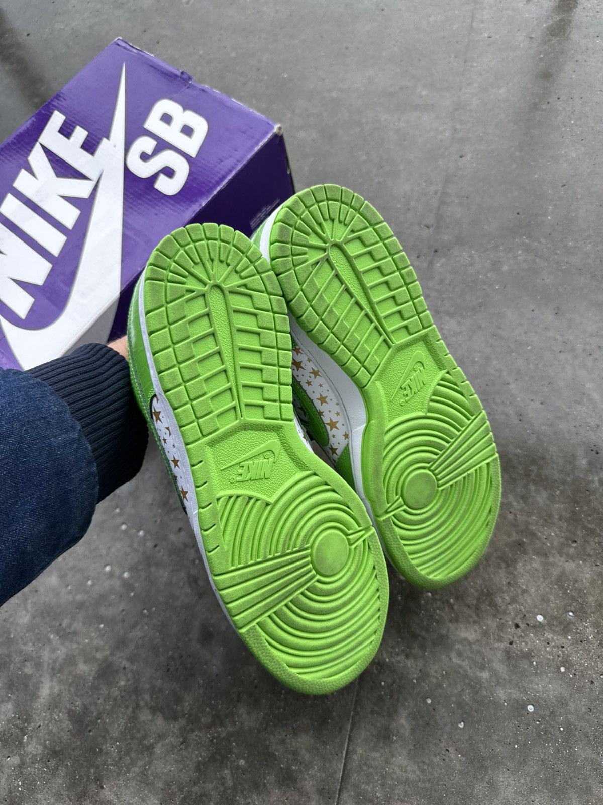 Nike Dunk Sb x Supreme Streetwear Sneakers Stars mean green