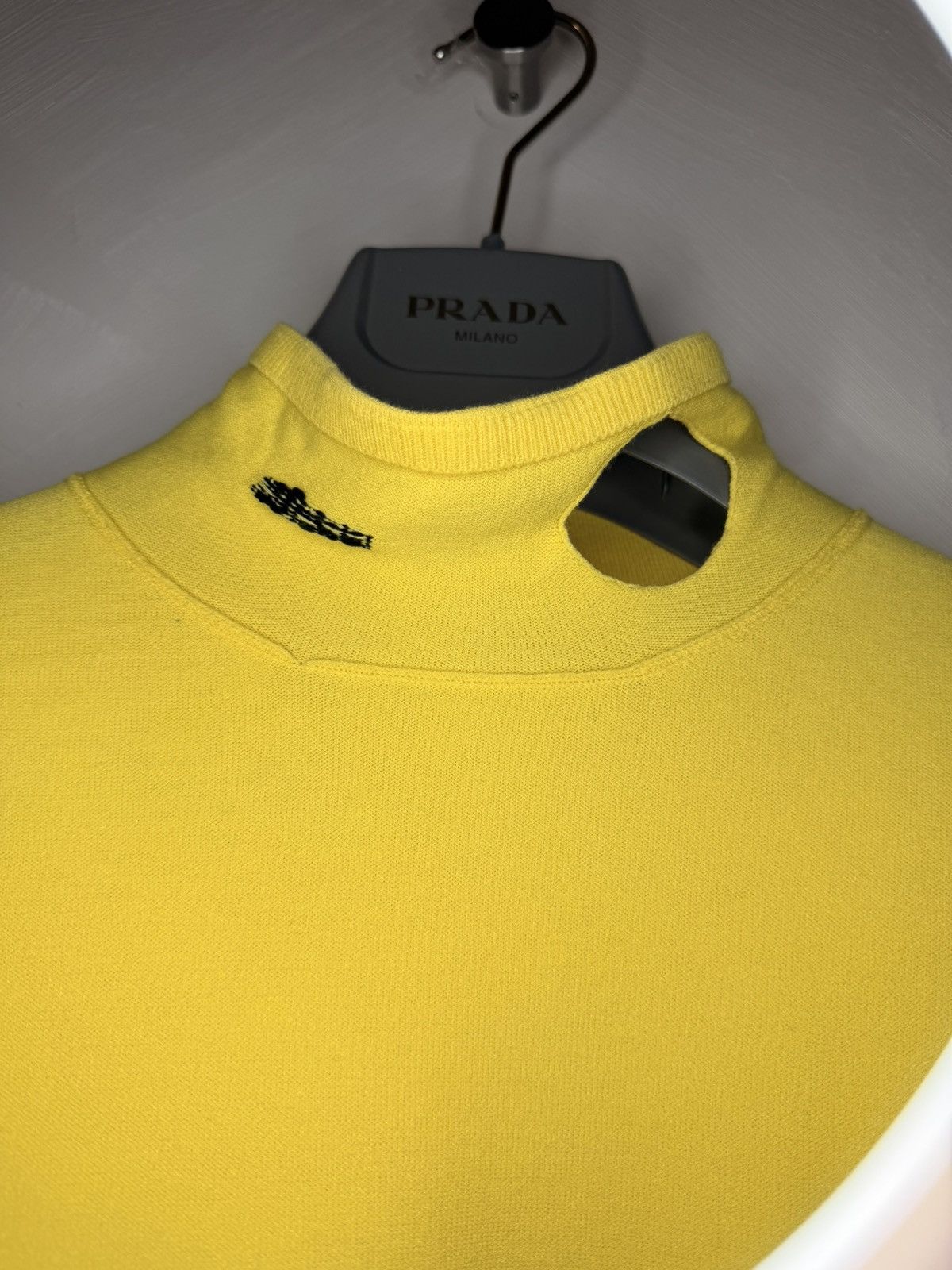 Prada NWT Prada Yellow Openwork Viscose Turtleneck Logo Top Sz 44 Size M / US 6-8 / IT 42-44 - 16 Thumbnail