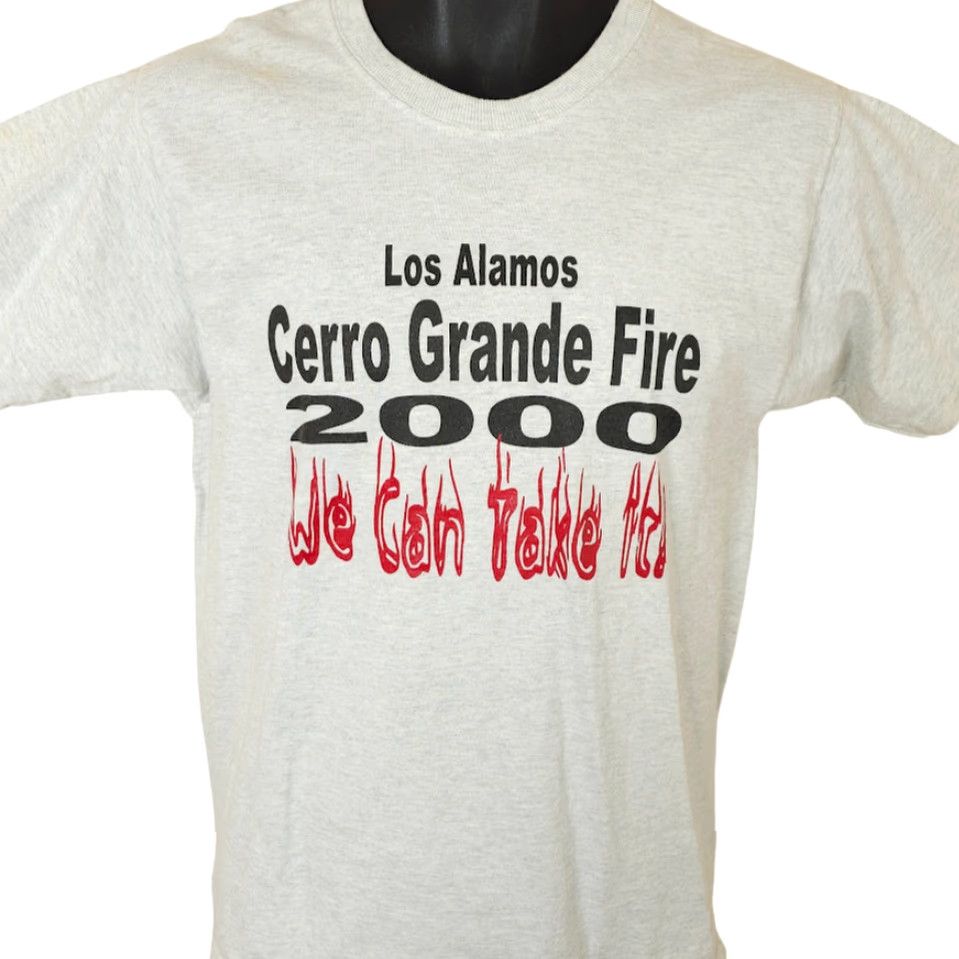 Fruit Of The Loom VINTAGE Cerro Grande Fire T Shirt Mens Size Small Y2K 2000 Los Alamos Forest Size US S / EU 44-46 / 1 - 2 Thumbnail