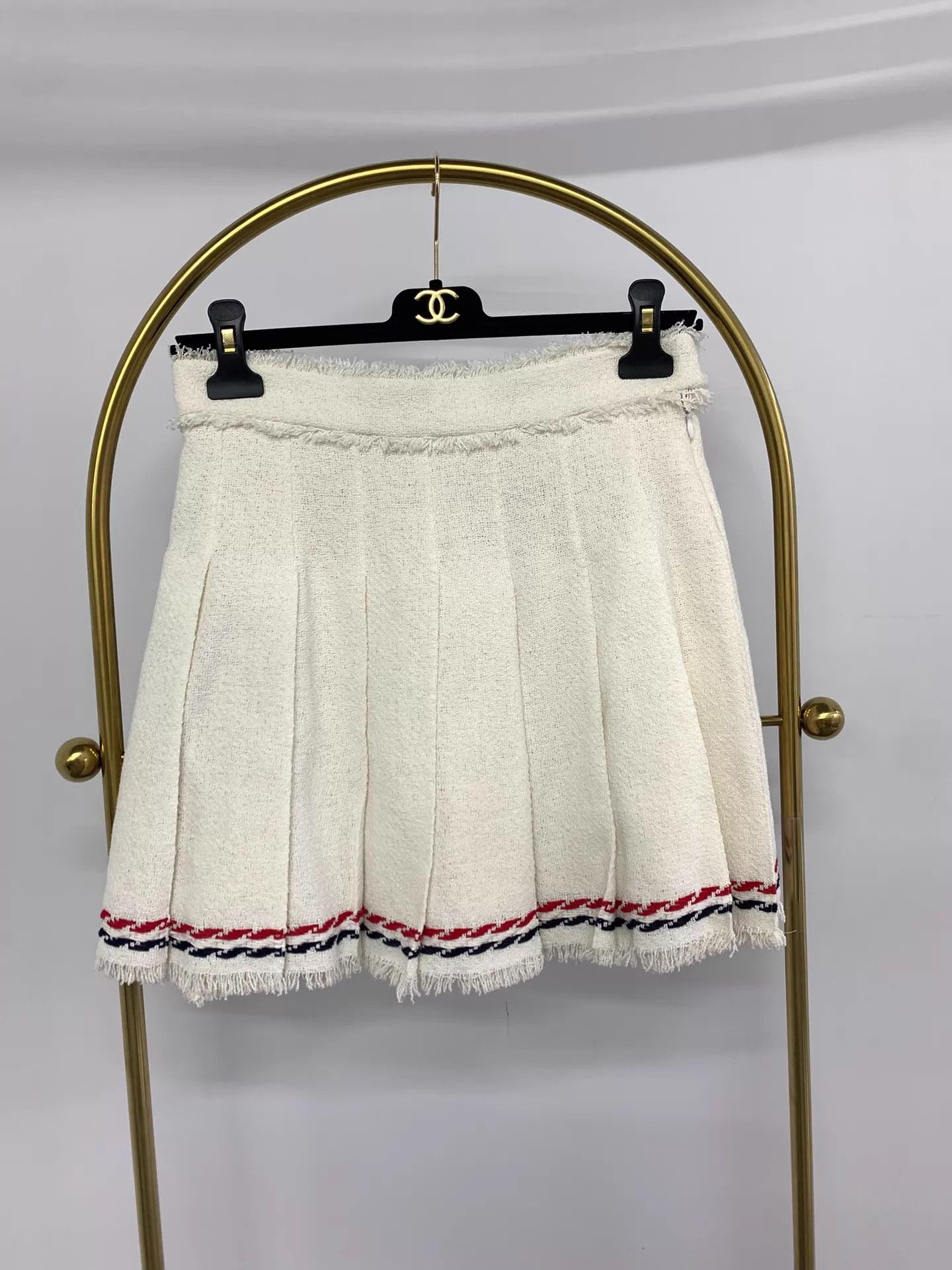 Thom Browne Thom Browne Women's White Pleated Skirt 0 New Size 25" / US 0 / IT 36 - 1 Thumbnail