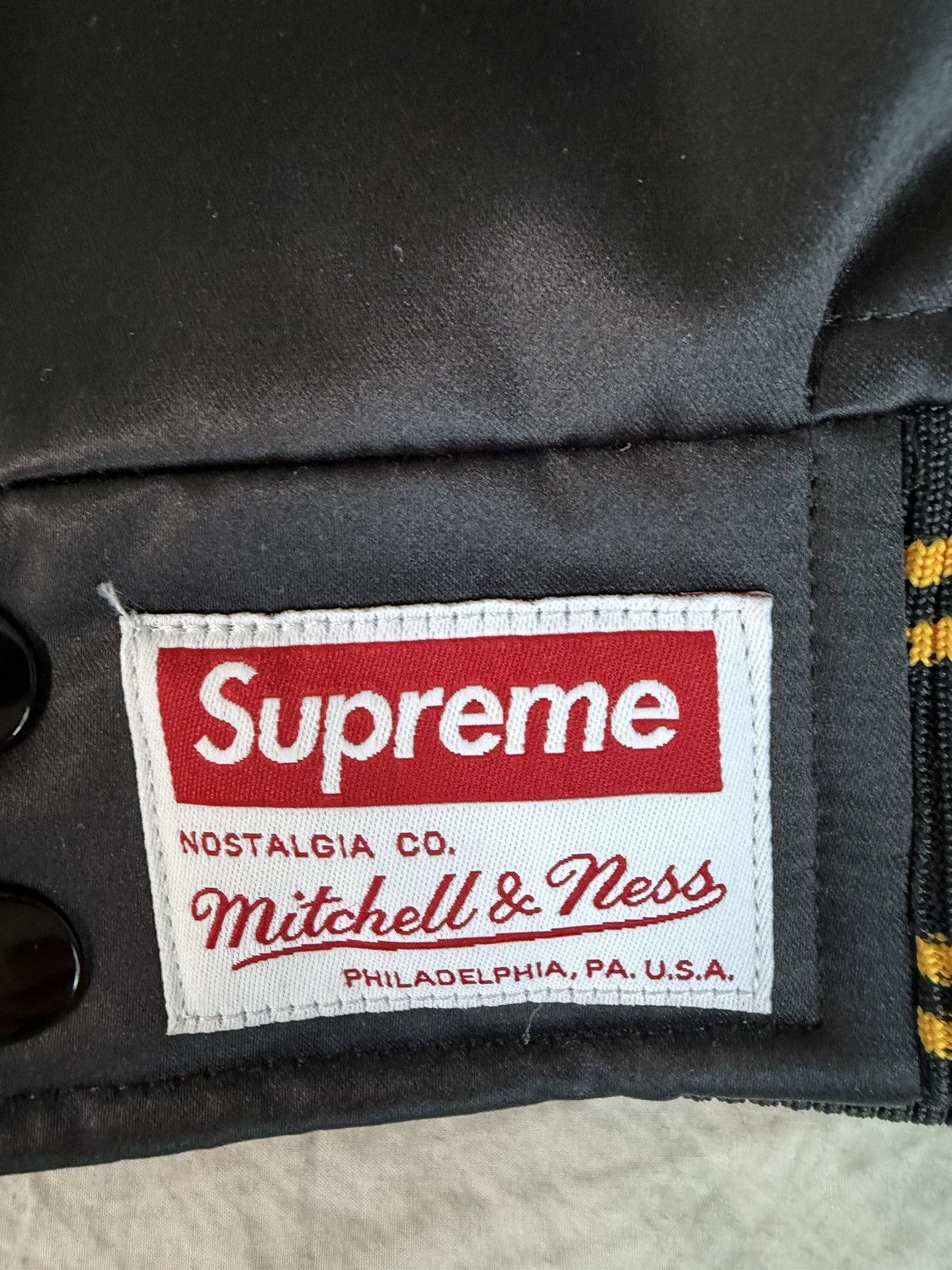 Mitchell & Ness × Supreme Supreme X Mitchell and Ness Satin Bomber jacket Size large Size US L / EU 52-54 / 3 - 8 Thumbnail