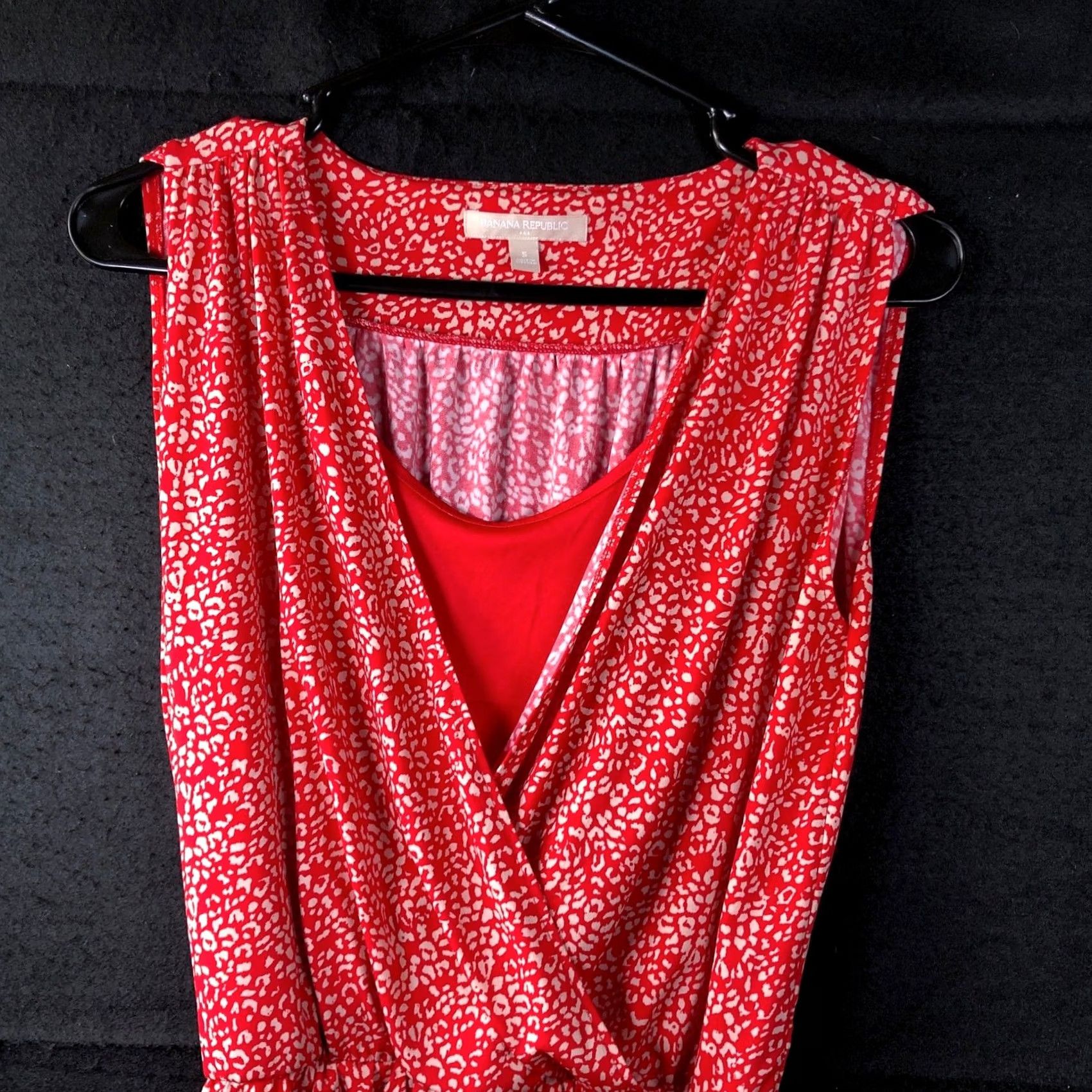 Banana Republic Banana Republic Womens Blouse Red Tan Short Sleeve Wrap Stretch Small Blouse Size S / US 4 / IT 40 - 2 Thumbnail