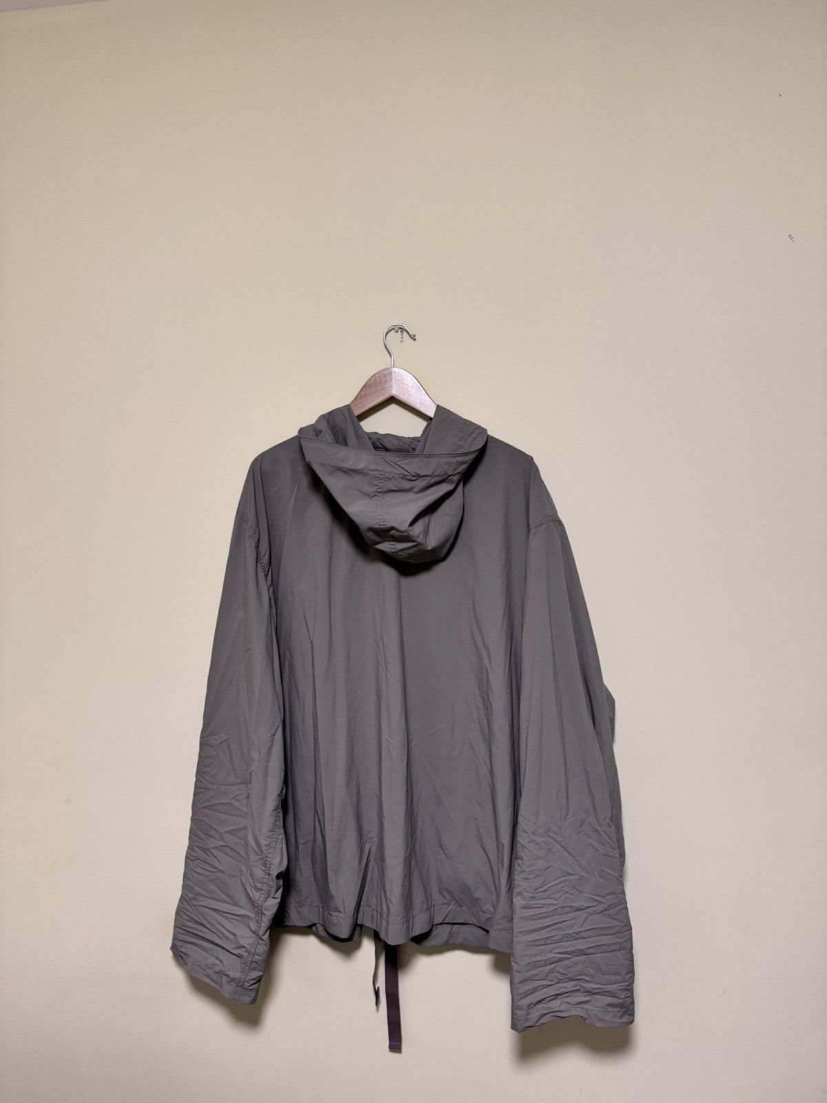 Maison Margiela Maison Margiela Taupe Recycled Nylon Sports Jacket Size US XL / EU 56 / 4 - 2 Thumbnail
