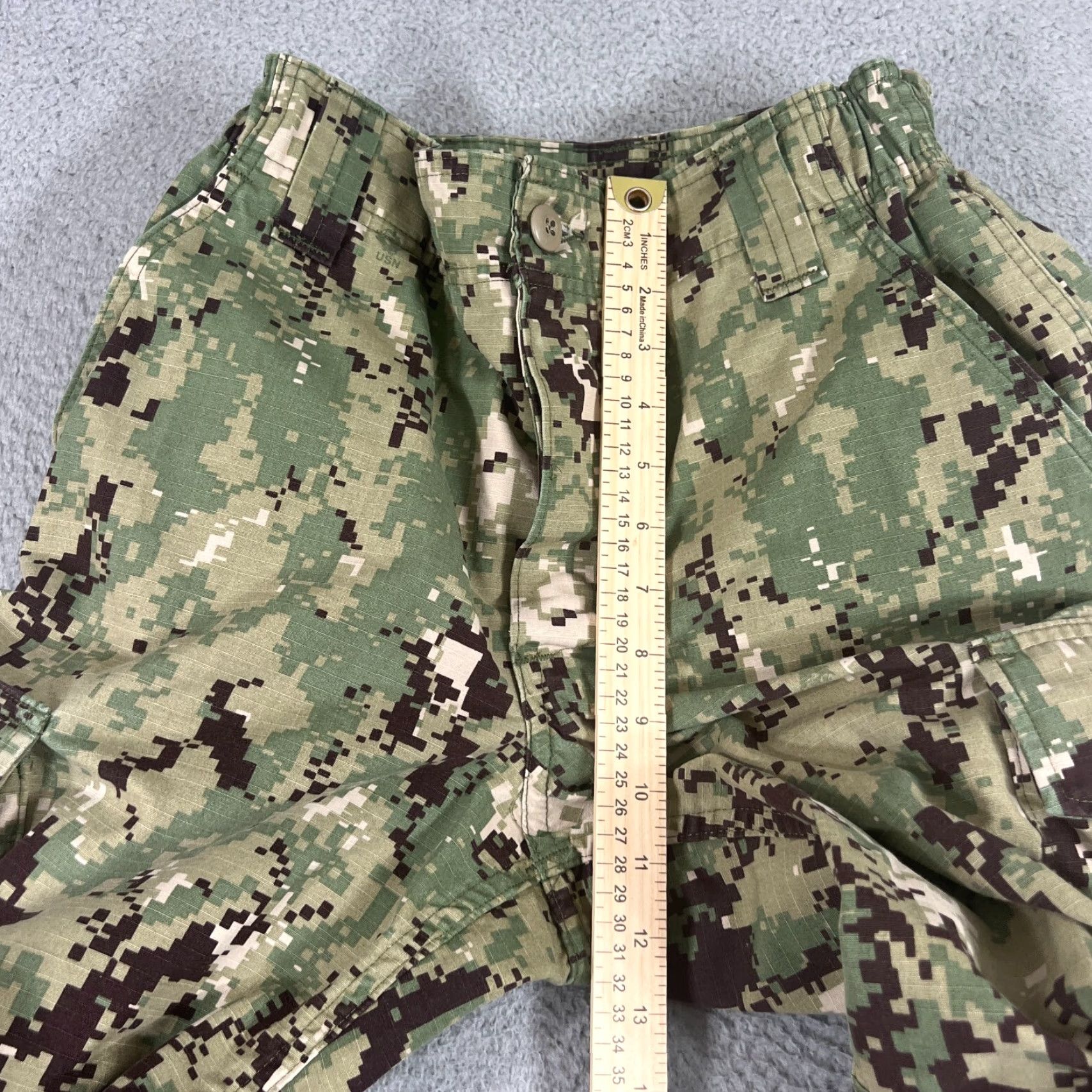 VINTAGE Navy Working Uniform Ripstop Trousers Pants Small Green Digital Camo USN Cargo Pants Mens Regular Green 90s Army USA Classic Vintage Feel