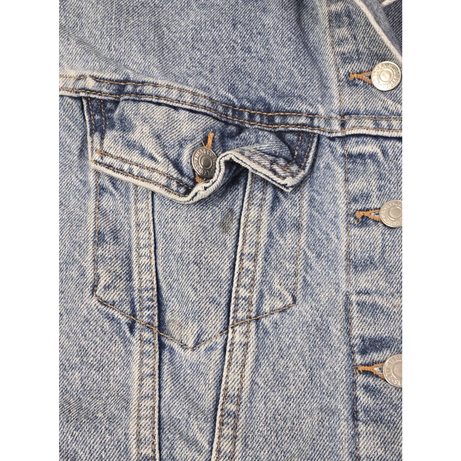 Levi's VINTAGE Levi's Jacket Mens M Blue Denim Bandana Patch Trucker Coat 90s Mens Size US M / EU 48-50 / 2 - 5 Thumbnail