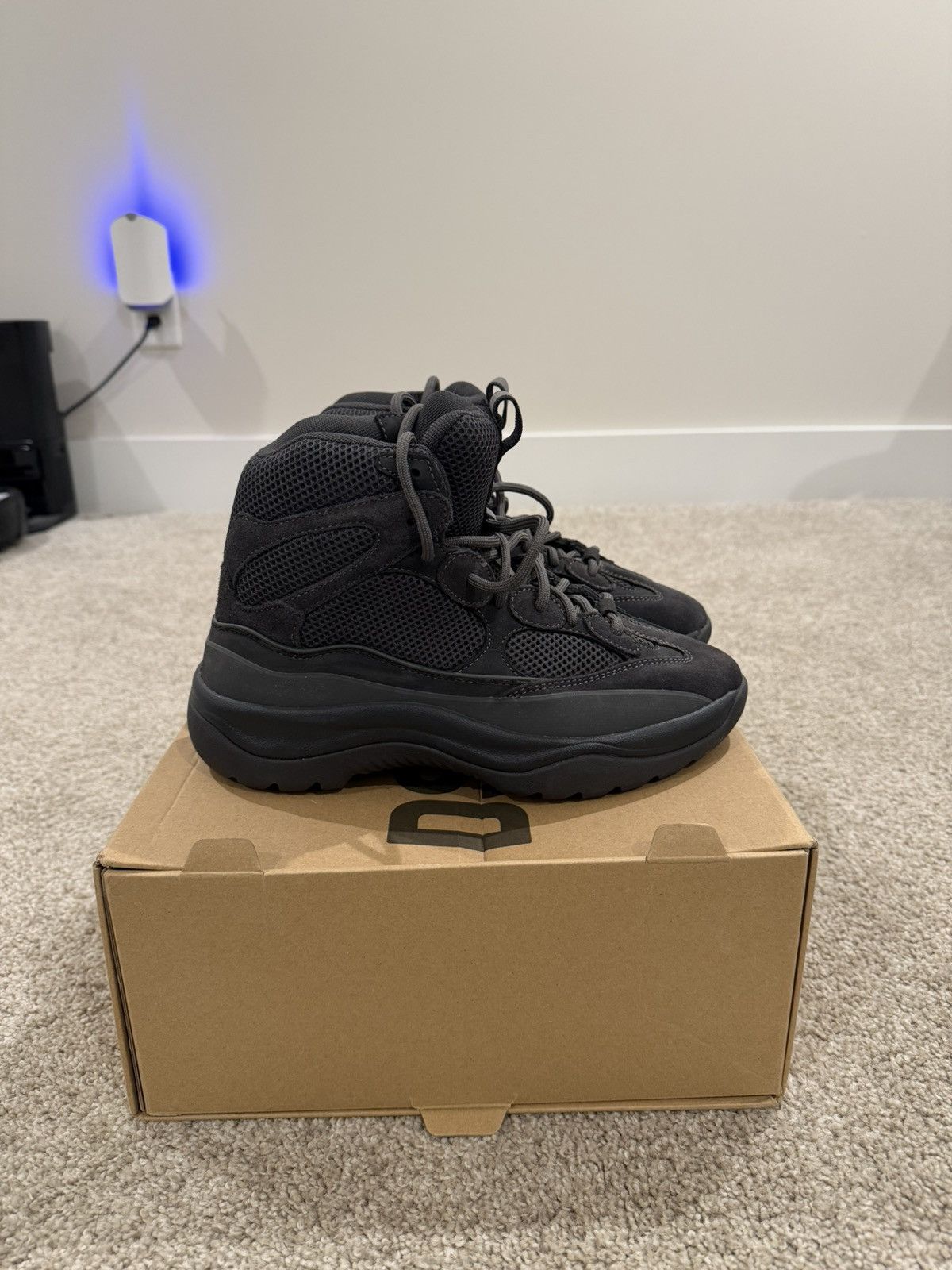 Yeezy Yeezy Season 6 Desert Boot “Graphite” Size US 8.5 / EU 41-42 - 2 Thumbnail