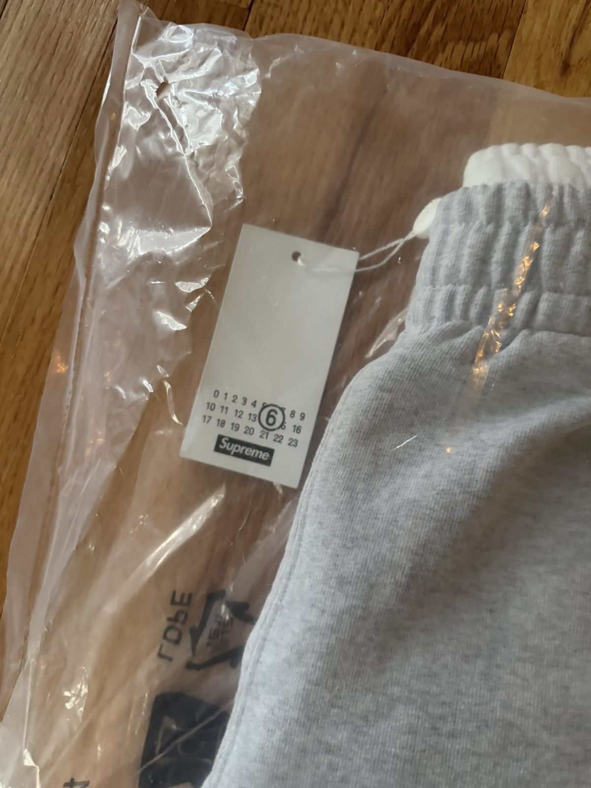 Maison Margiela × Supreme Supreme x MM6 Maison Margiela Eagle Sweatpants Size US 30 / EU 46 - 7 Thumbnail
