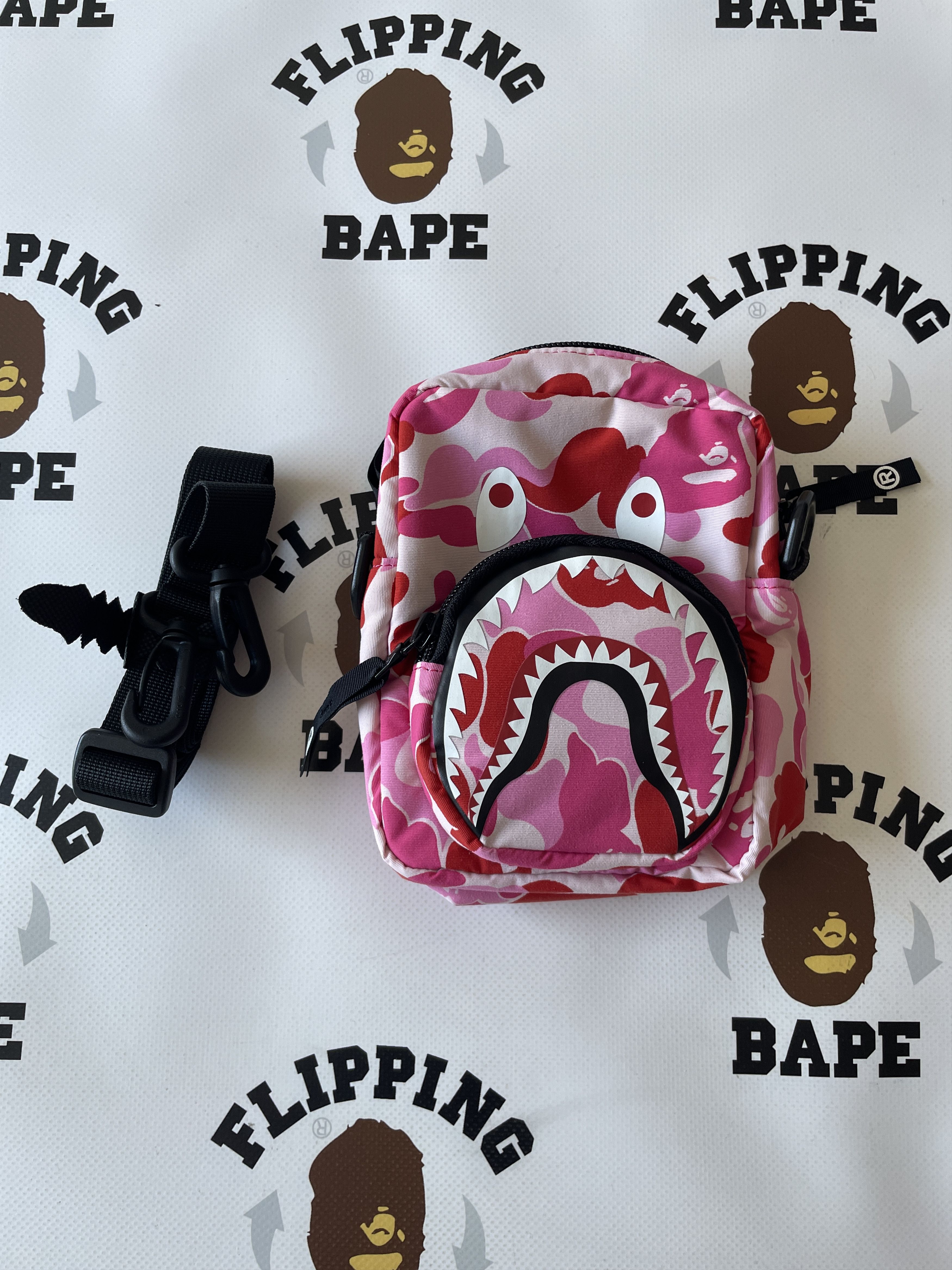 Bape BAPE ABC CAMO SHARK MINI BAG Size ONE SIZE - 4 Thumbnail