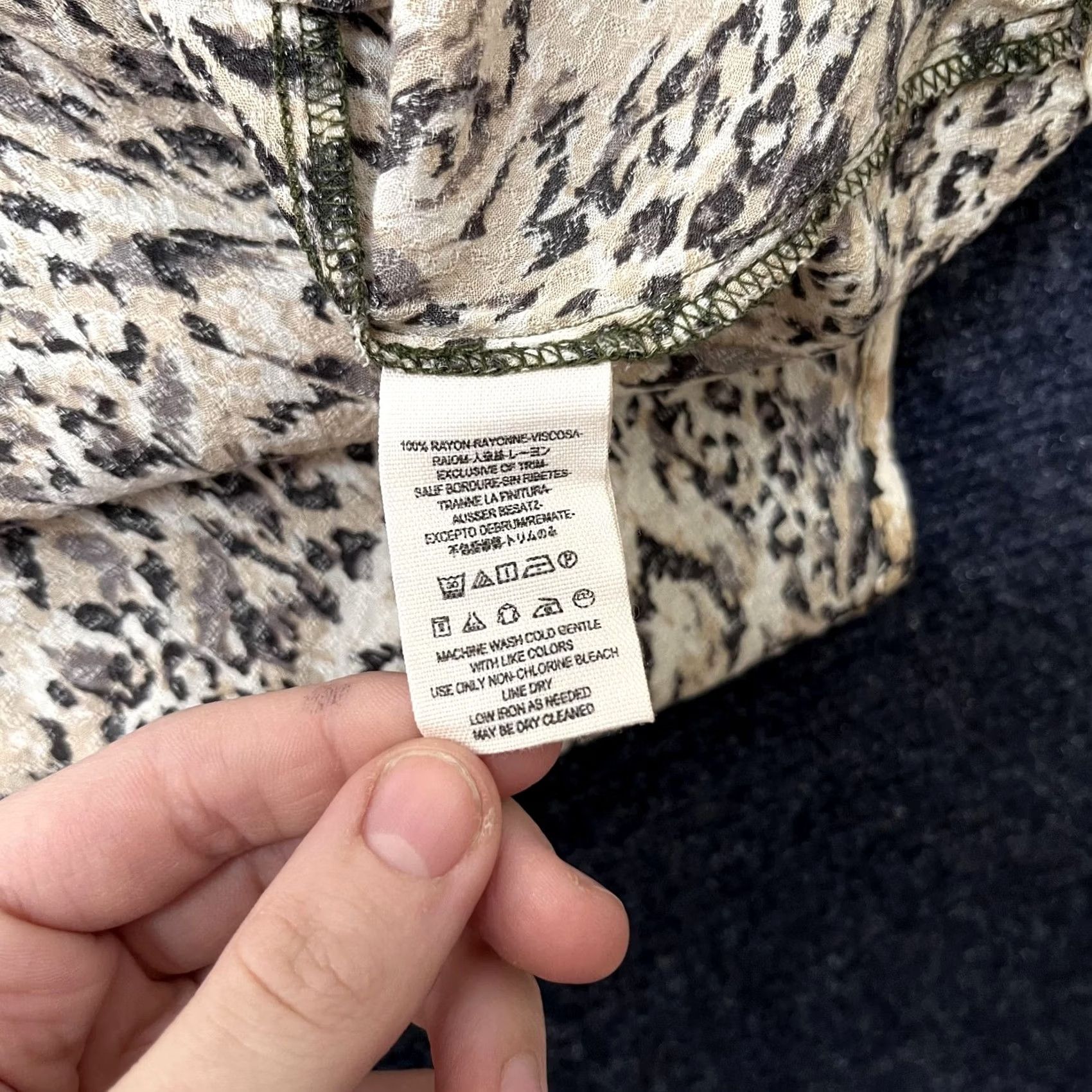 Free People Free People Shirt Womens Large Olive Animal Print Button Up Tunic Top Boho Size L / US 10 / IT 46 - 3 Thumbnail