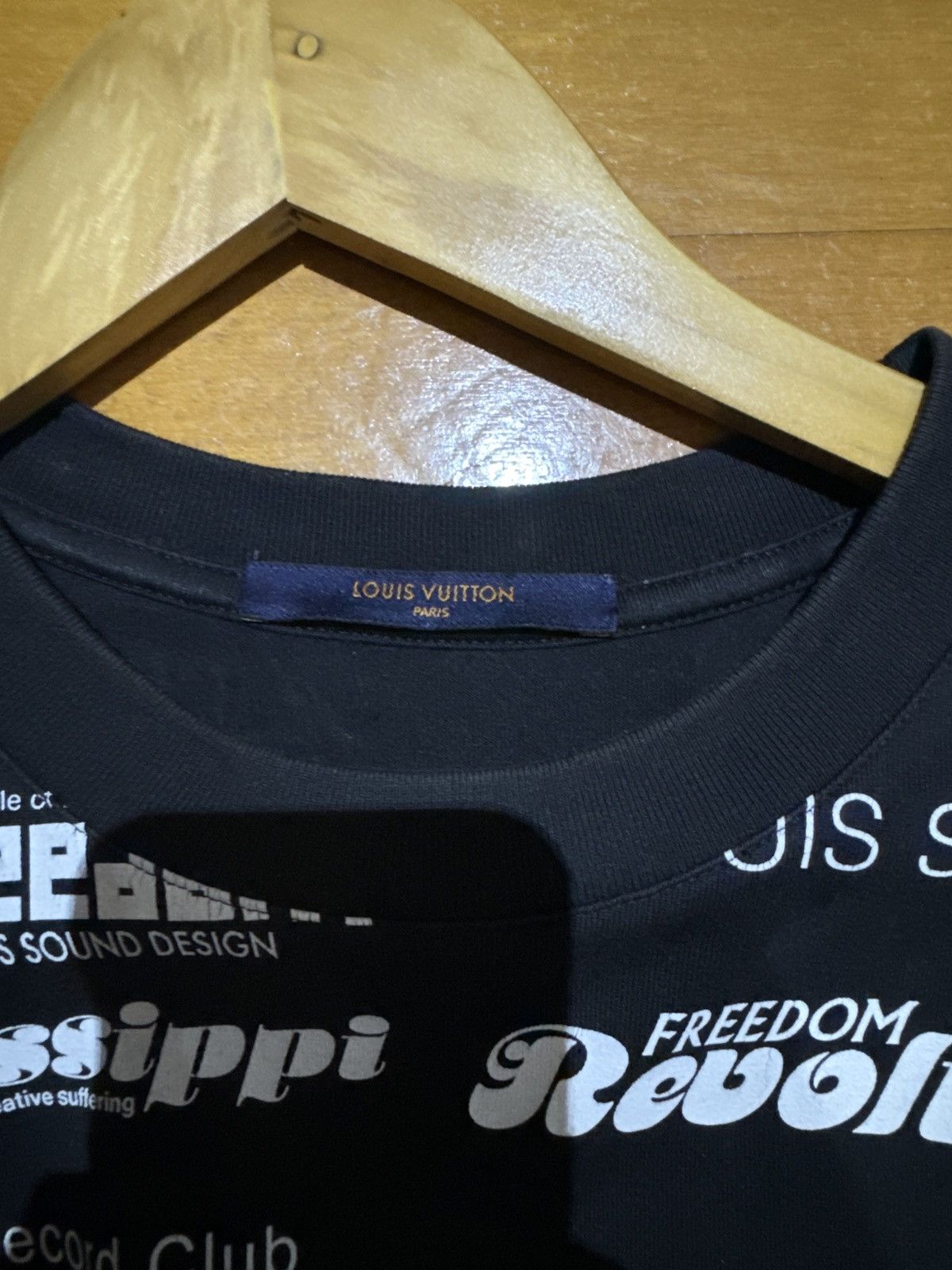 Louis Vuitton × Virgil Abloh LV Allover Logo Tshirt Virgil Abloh Size US L / EU 52-54 / 3 - 5 Thumbnail