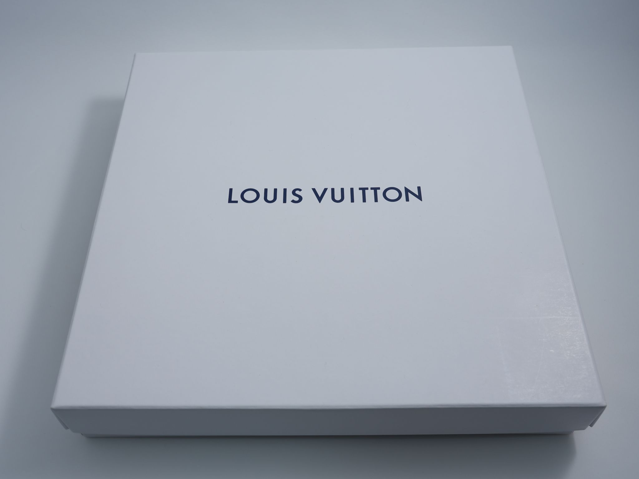 Louis Vuitton Louis Vuitton Dinner Plate 27 cm porcelain Monogram flower Size ONE SIZE - 12 Thumbnail